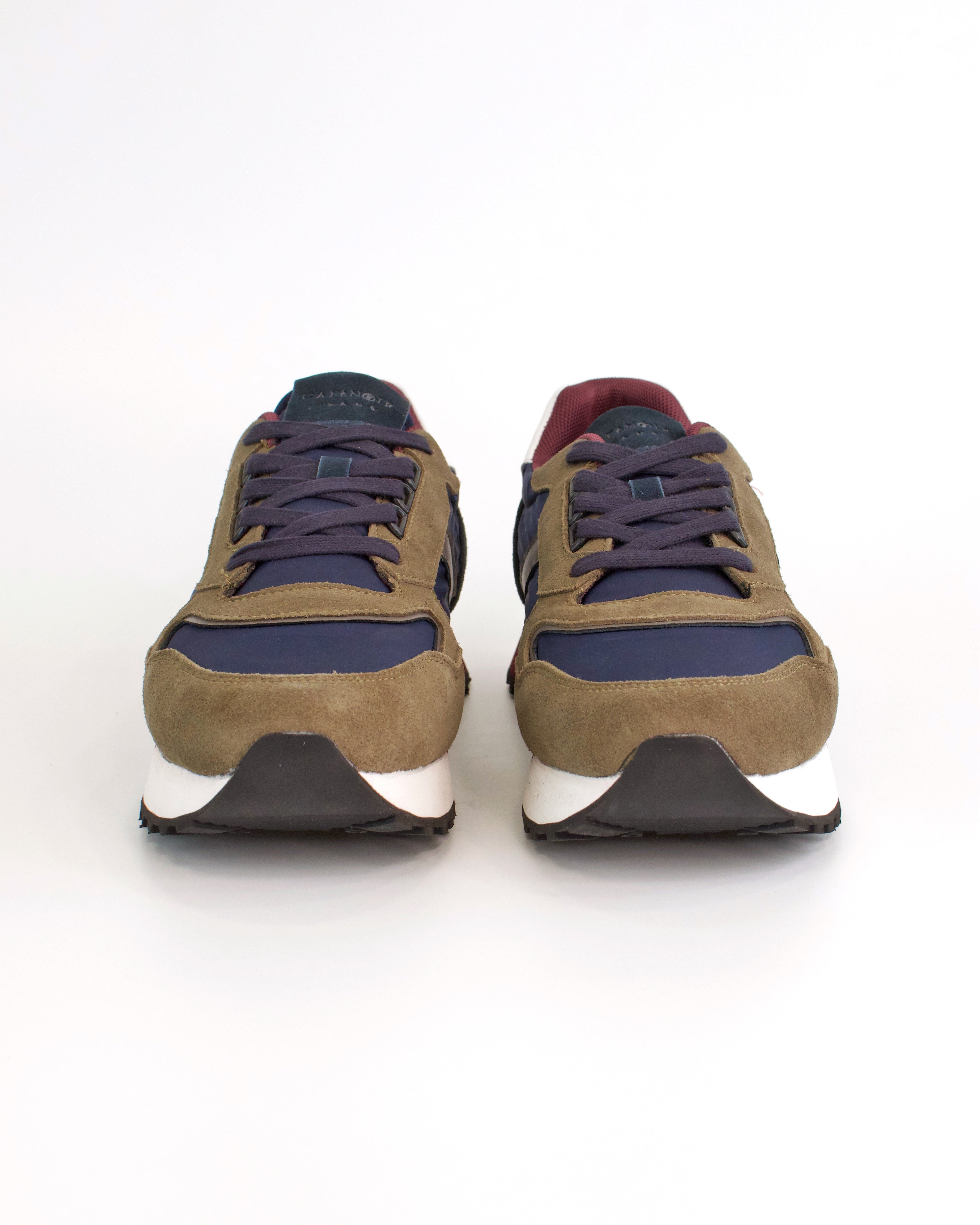 Sneaker in pelle scamosciata e tessuto