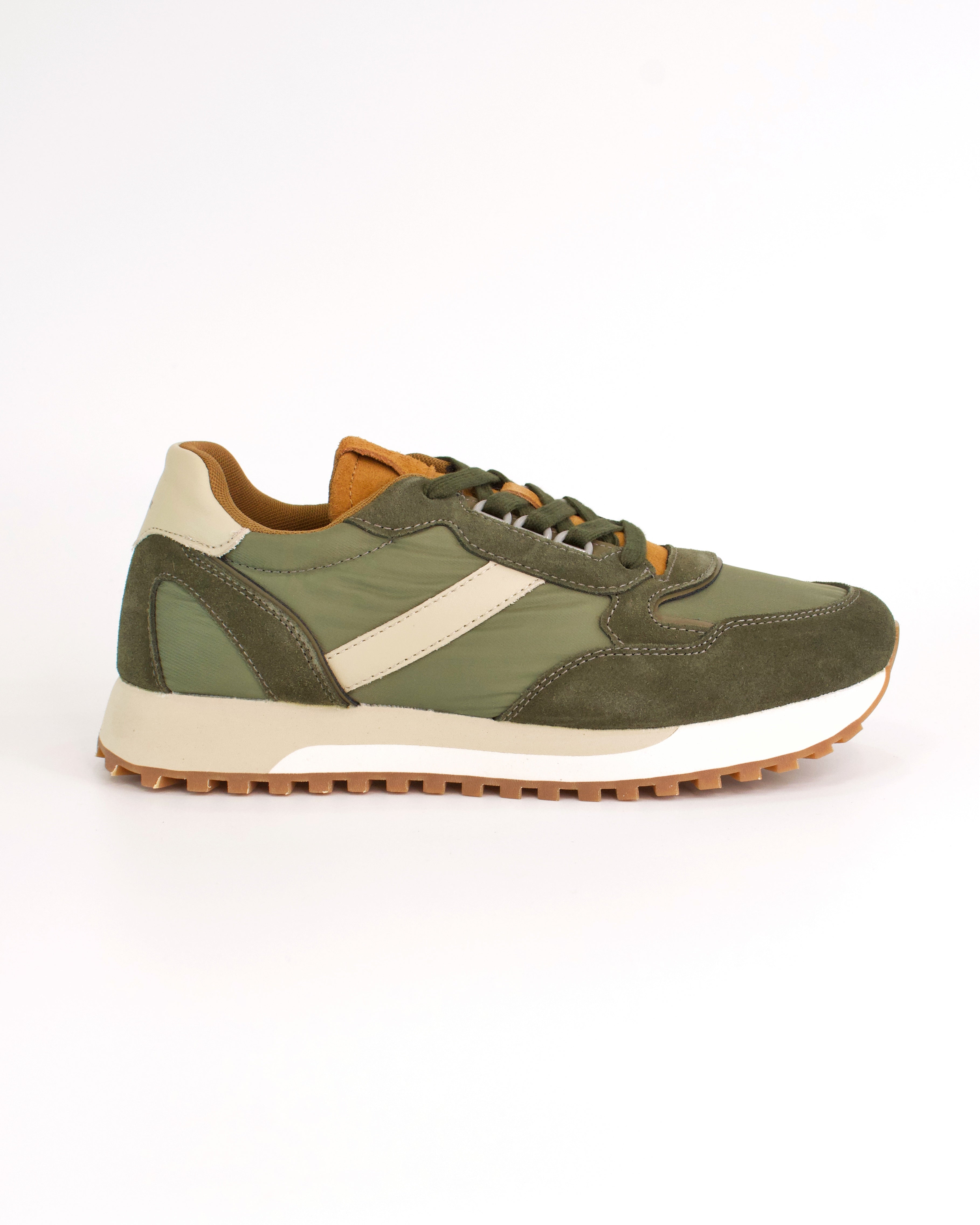 Sneaker in pelle scamosciata e tessuto