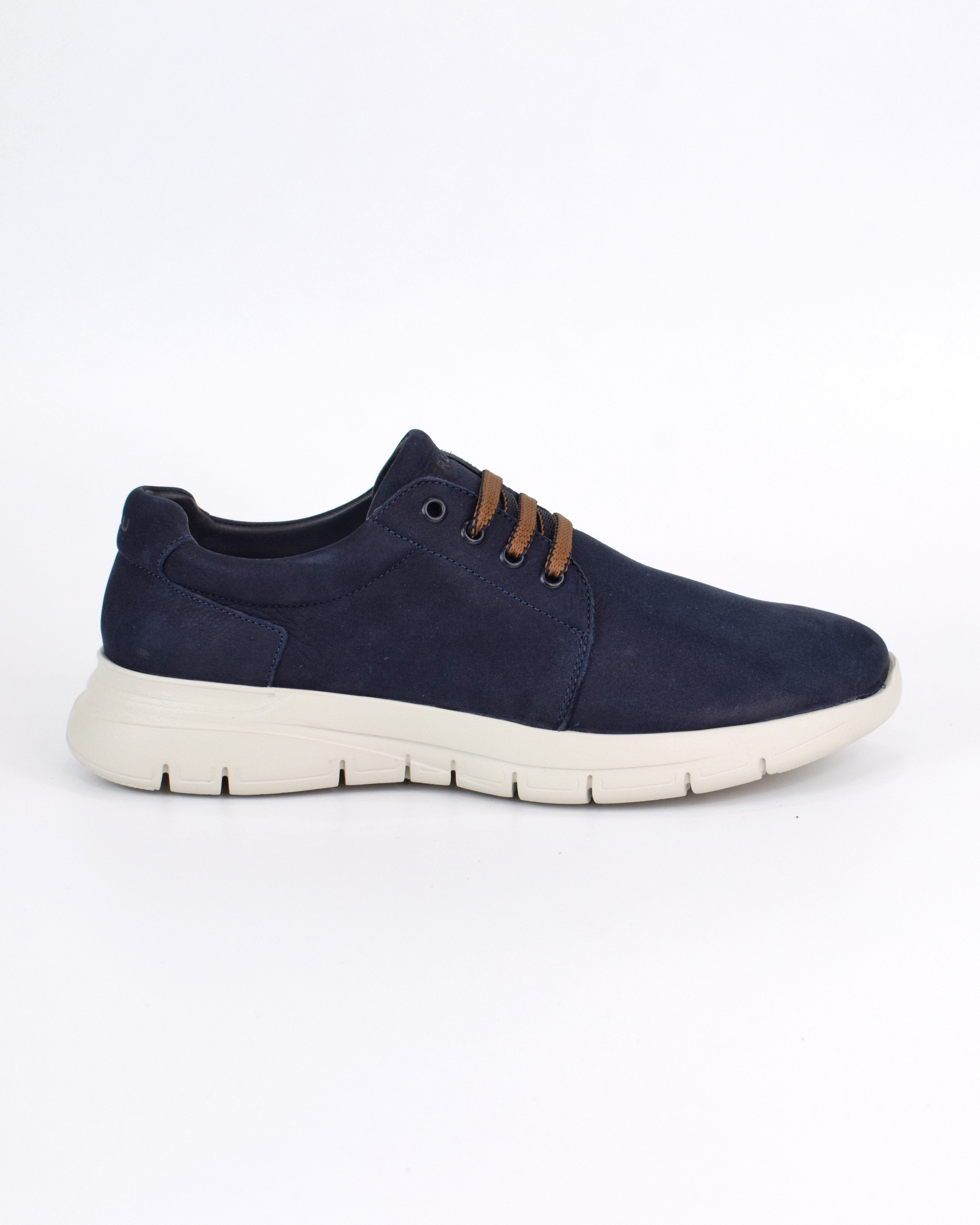 Sneaker XL in Nabuk Punzonato