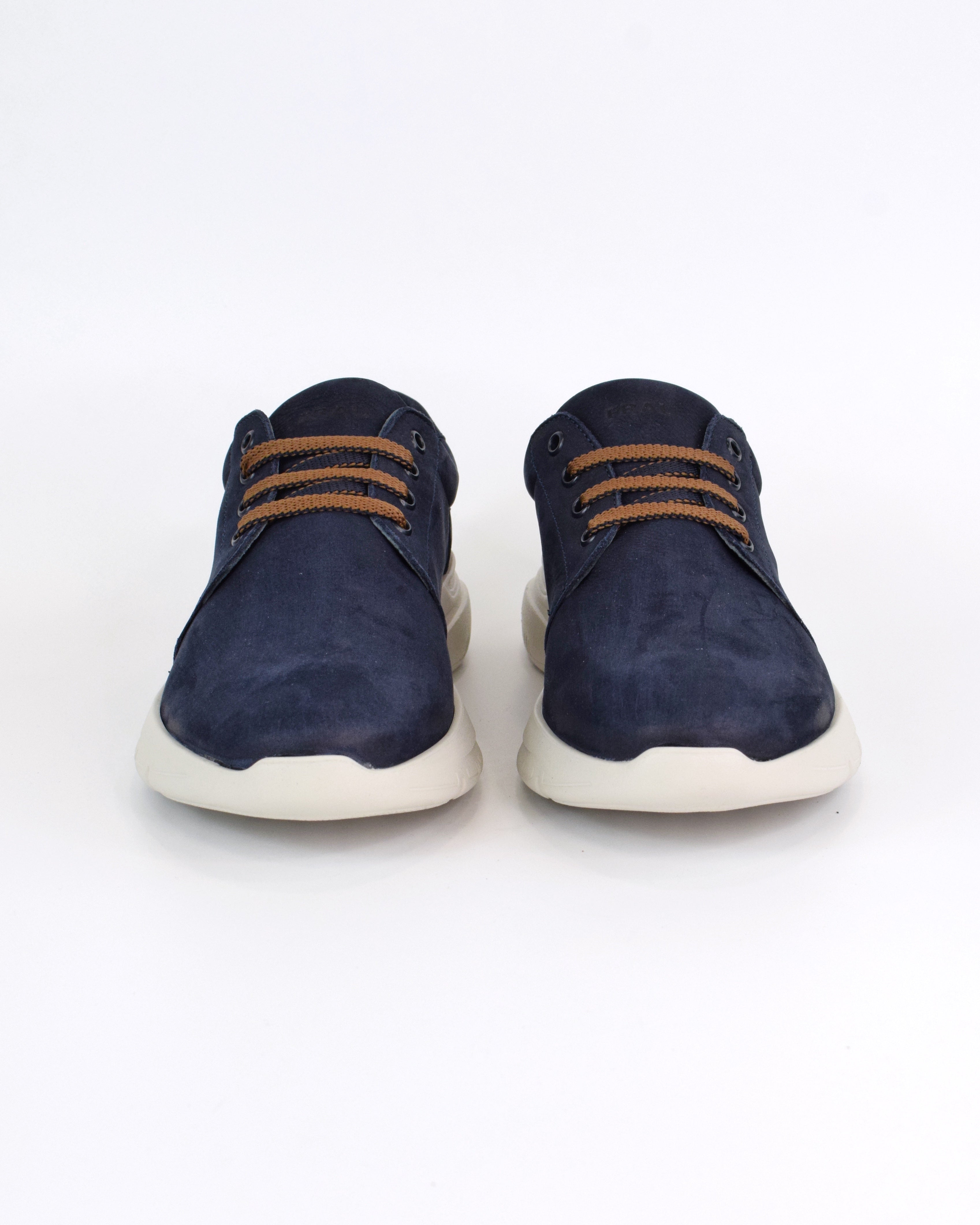 Sneaker XL in Nabuk Punzonato