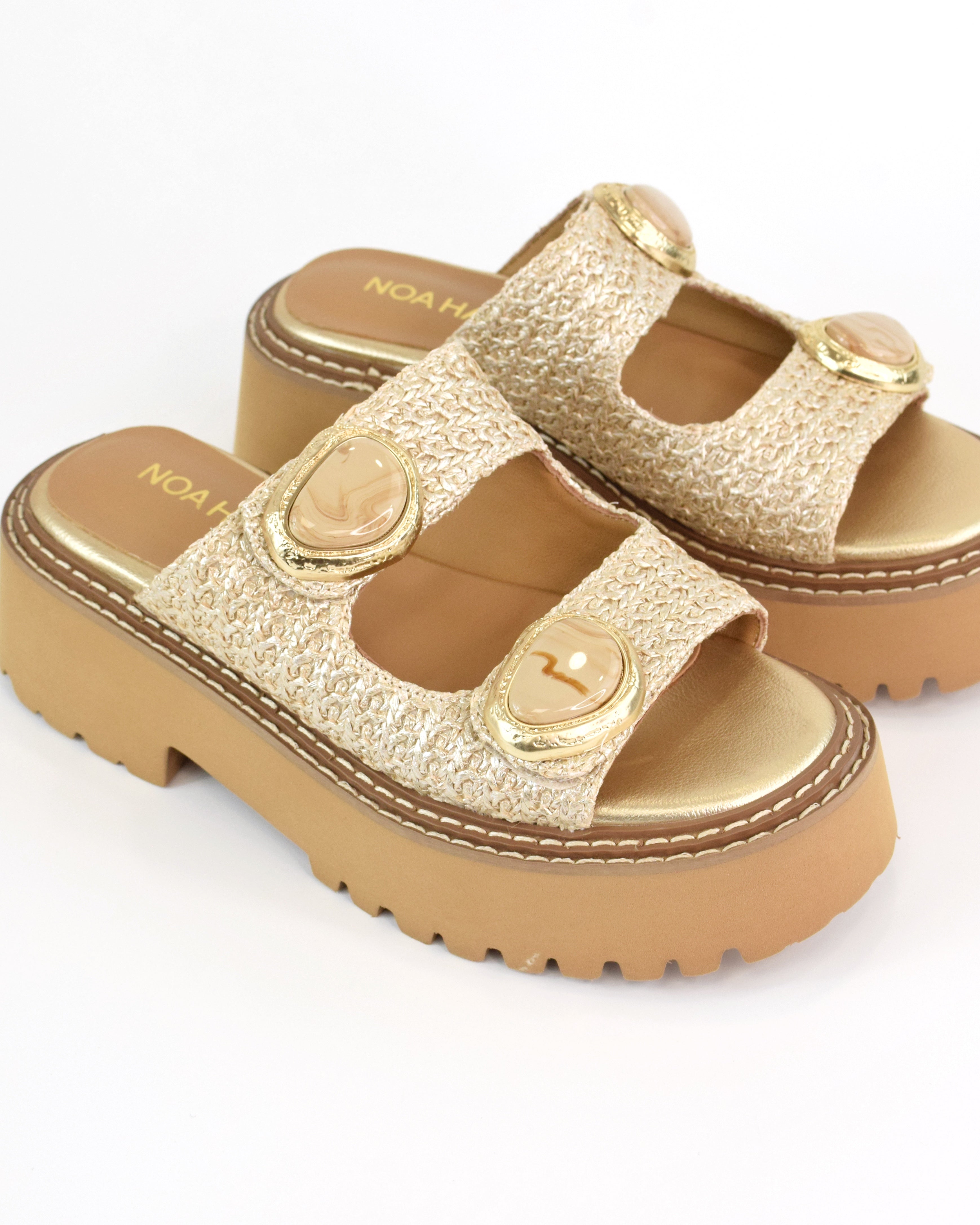 Sandalo flat con doppia fibbia gioiello