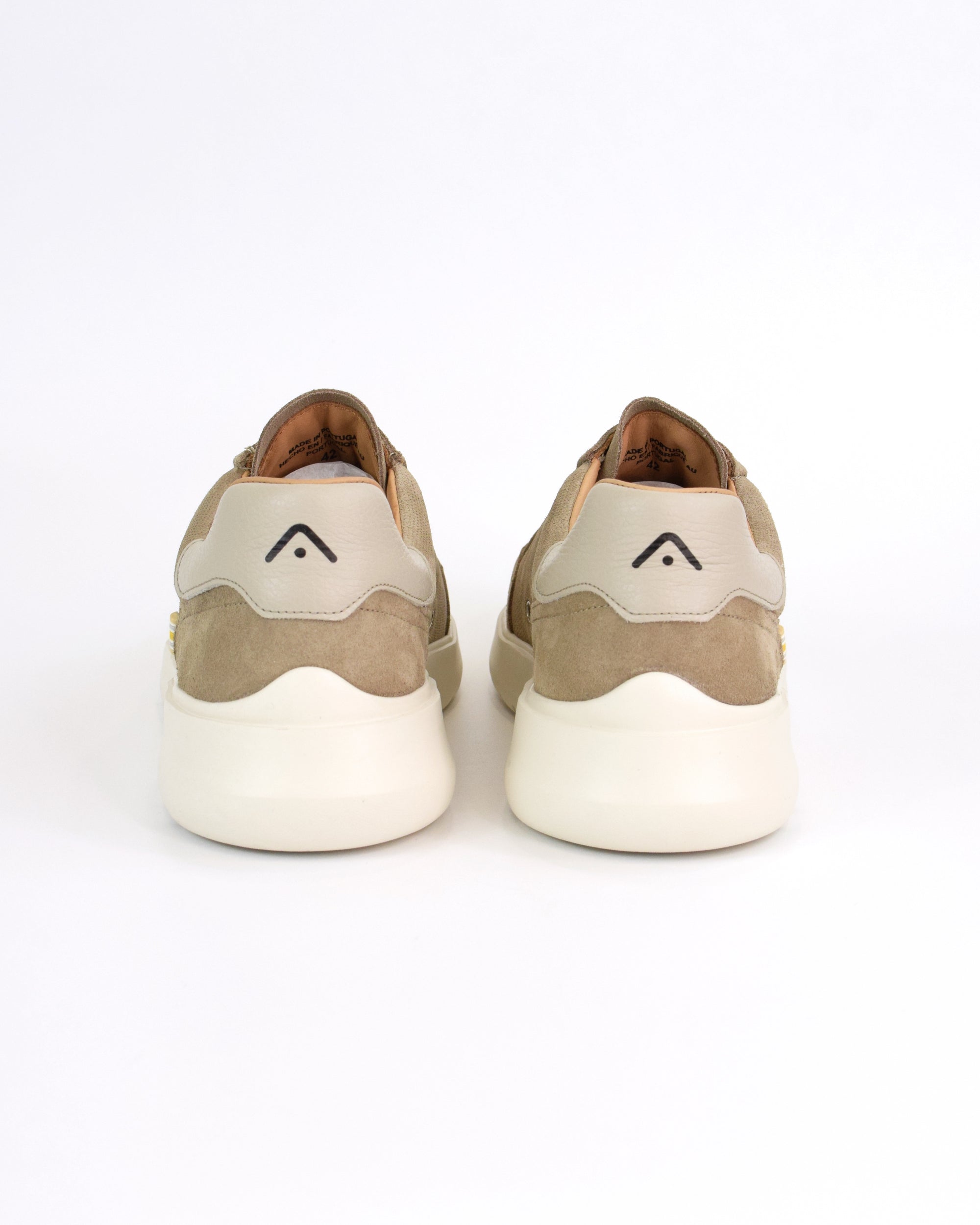 Sneaker Hover
