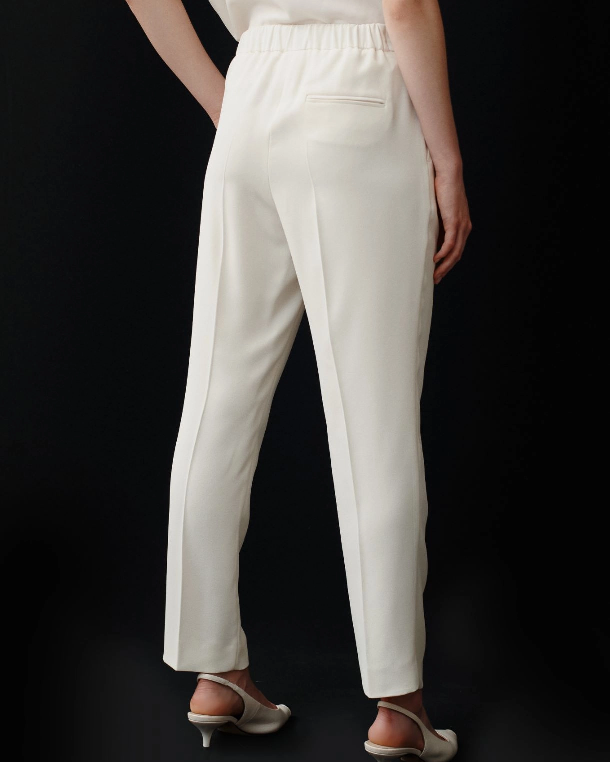 Pantaloni a sigaretta in crêpe Izabel