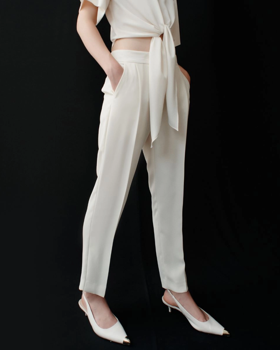 Pantaloni a sigaretta in crêpe Izabel
