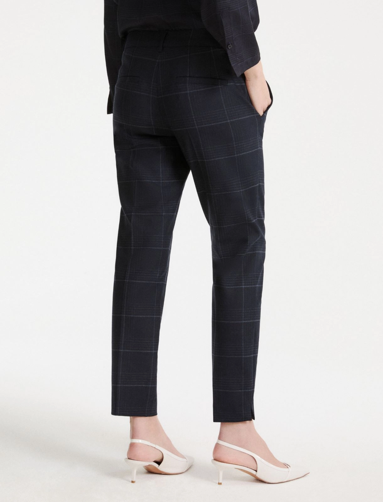 Pantalone stretch con spacchetti Mllesordio