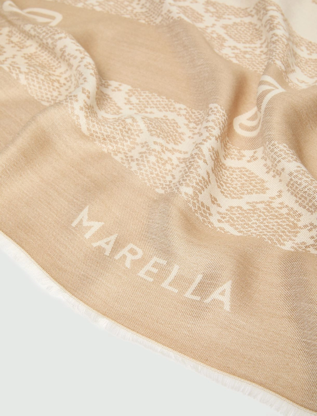 Stola jacquard con fantasia pitone e lurex Mlaronco