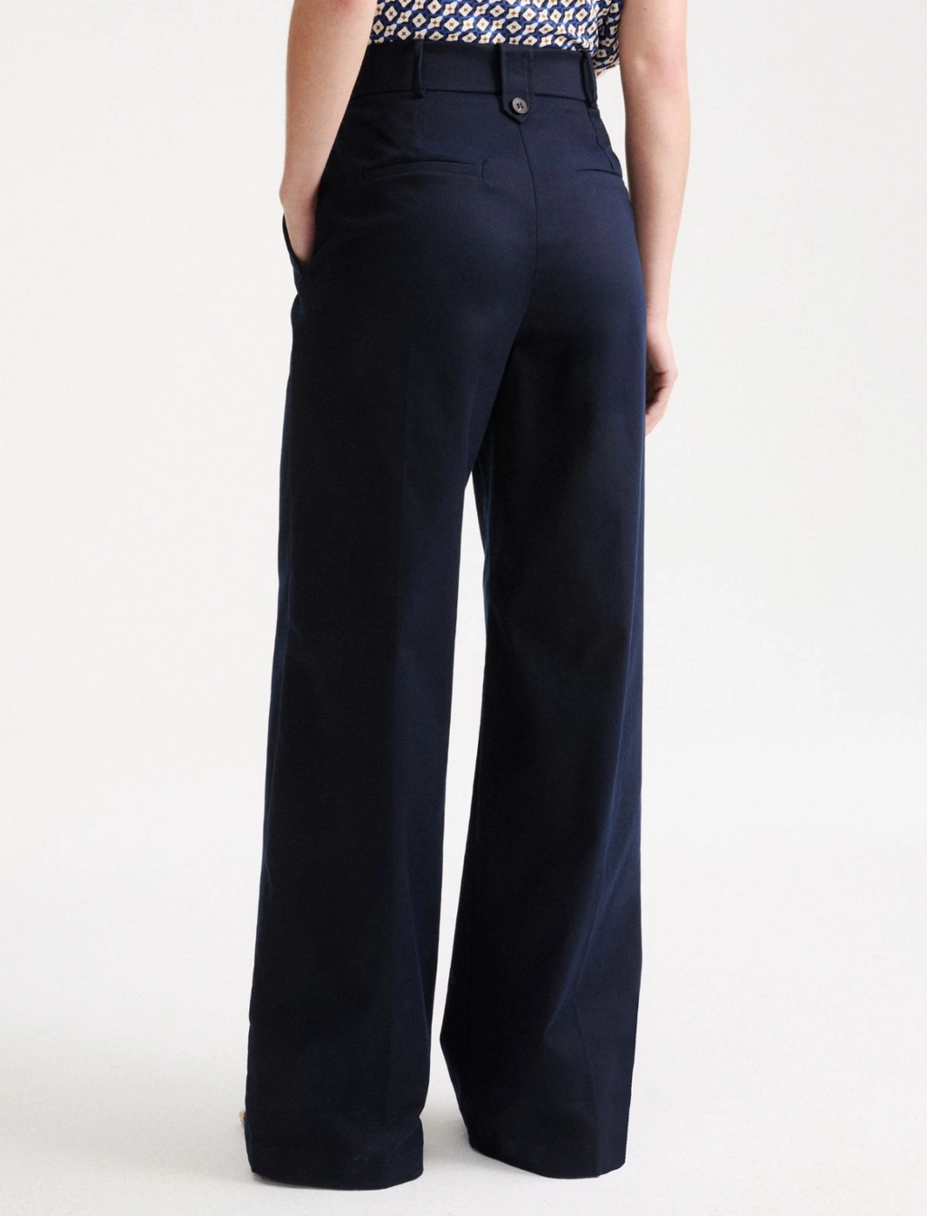 Pantalone dritto con piega Mllgiambo