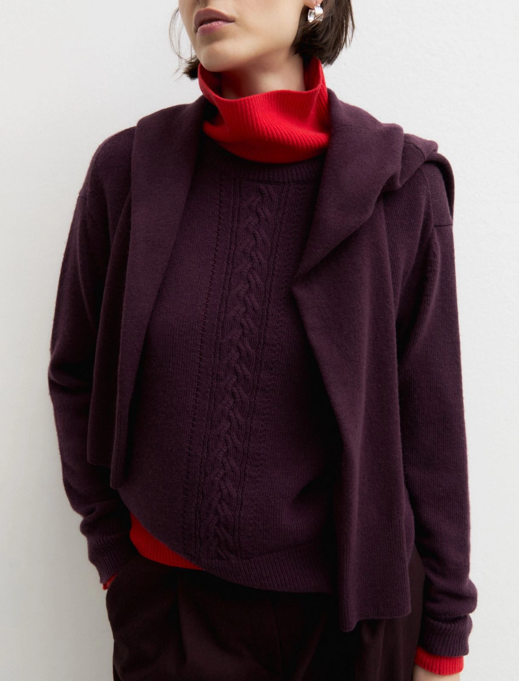 Maglia in lana merinos con motivo a treccia Emmpadana