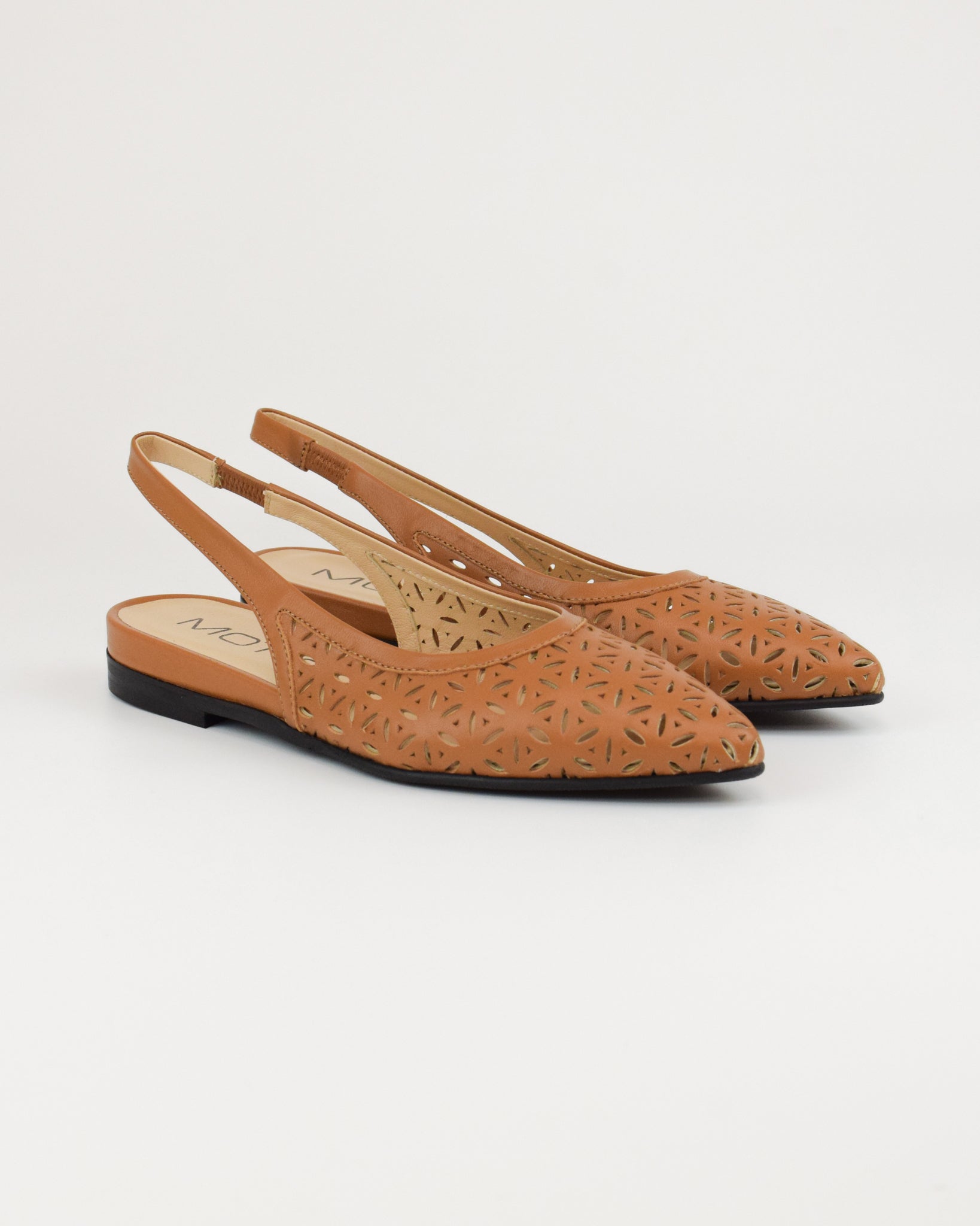 Slingback in pelle traforata