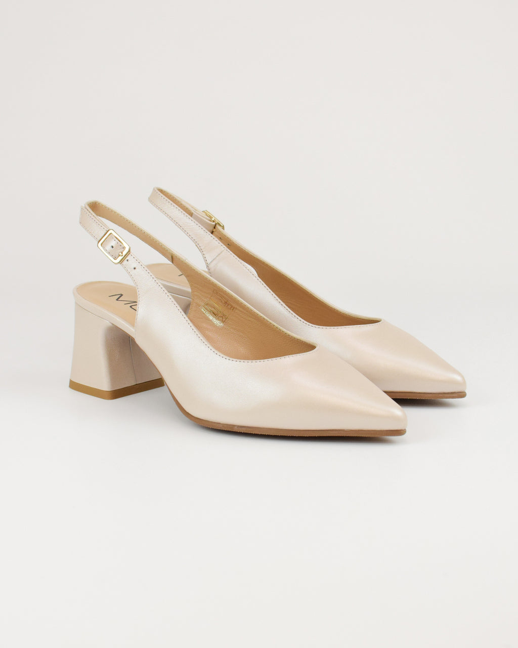 Slingback in pelle laminata