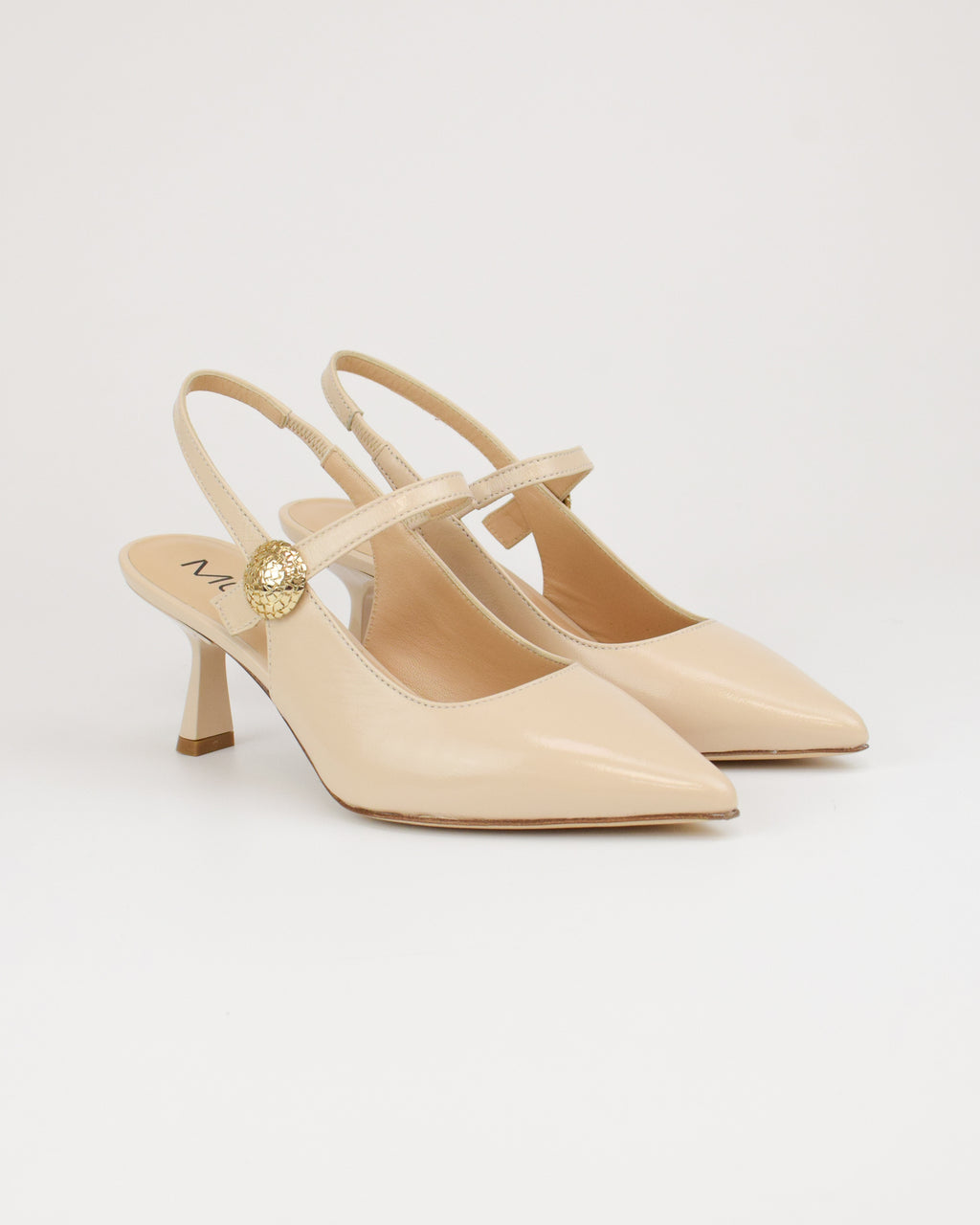 Slingback in vernice con dettaglio gioiello