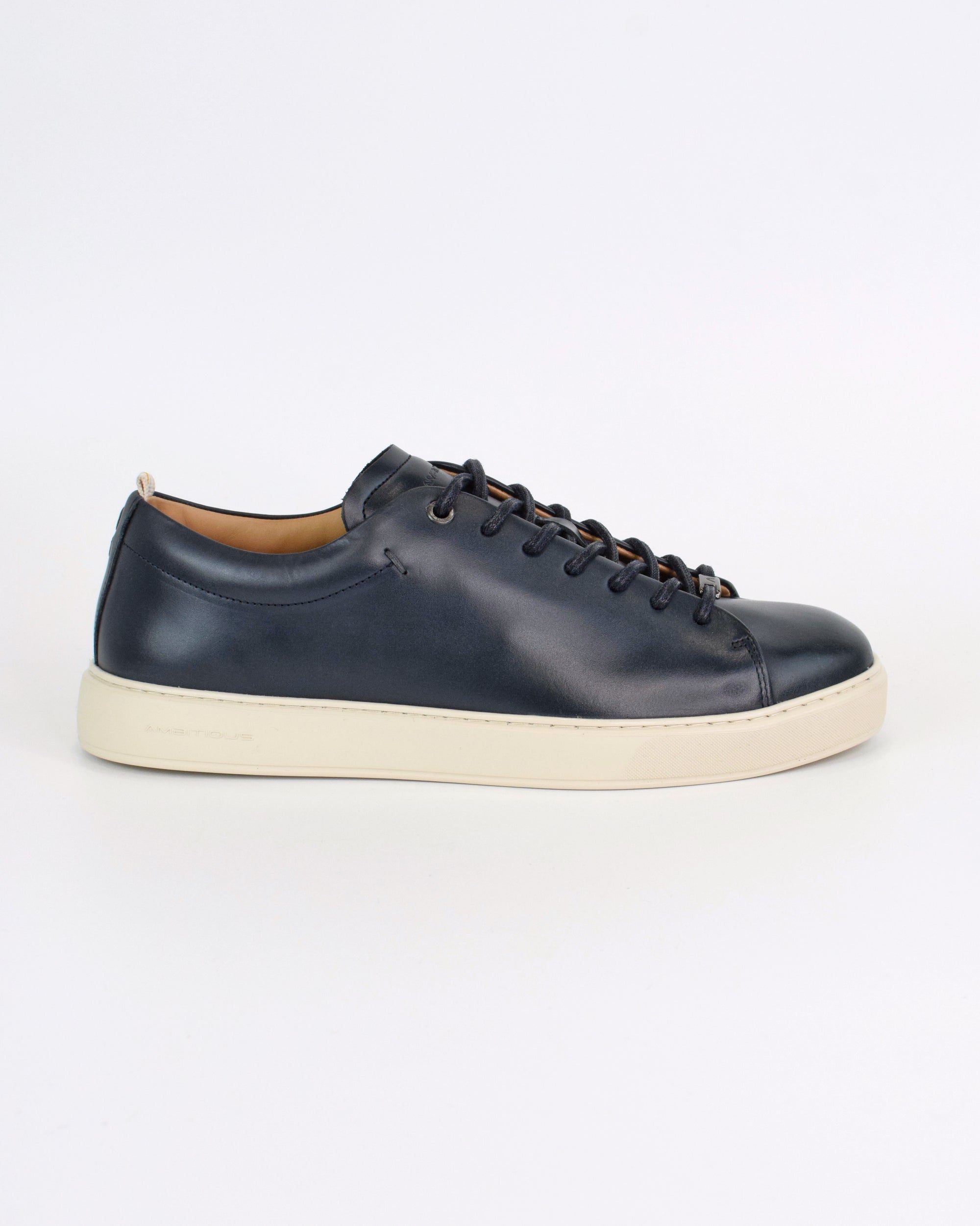 Sneaker Lewis