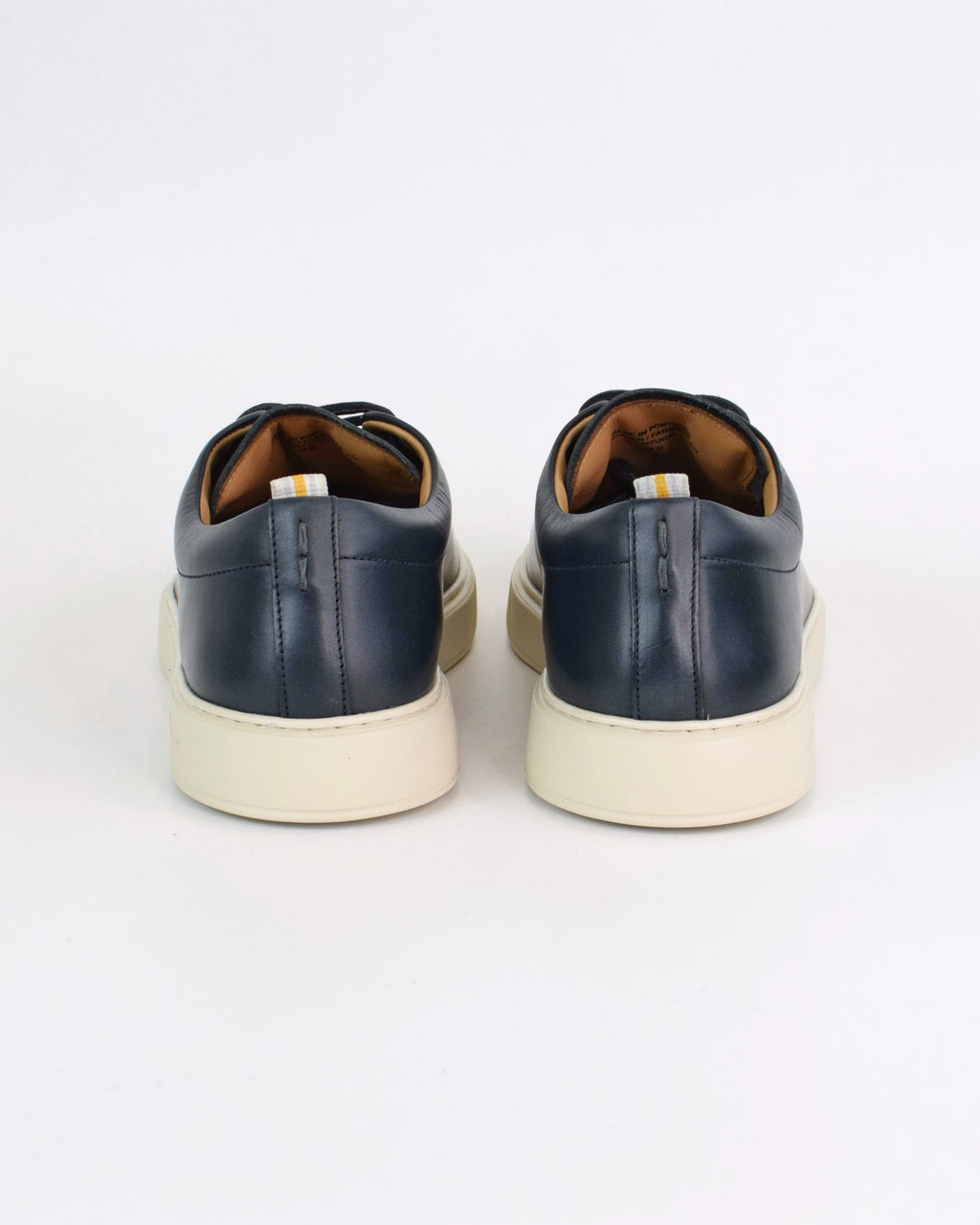 Sneaker Lewis