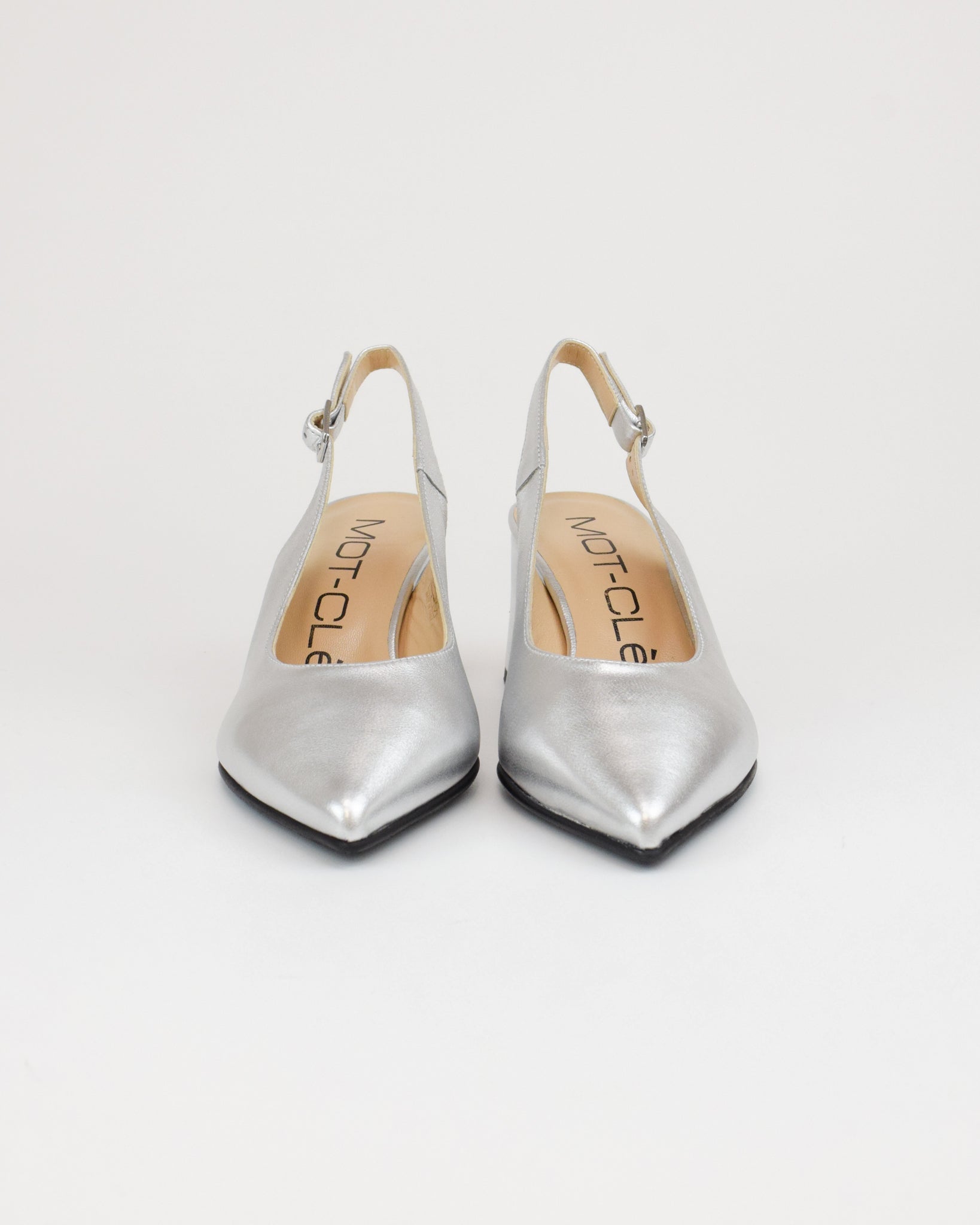 Slingback in pelle laminata