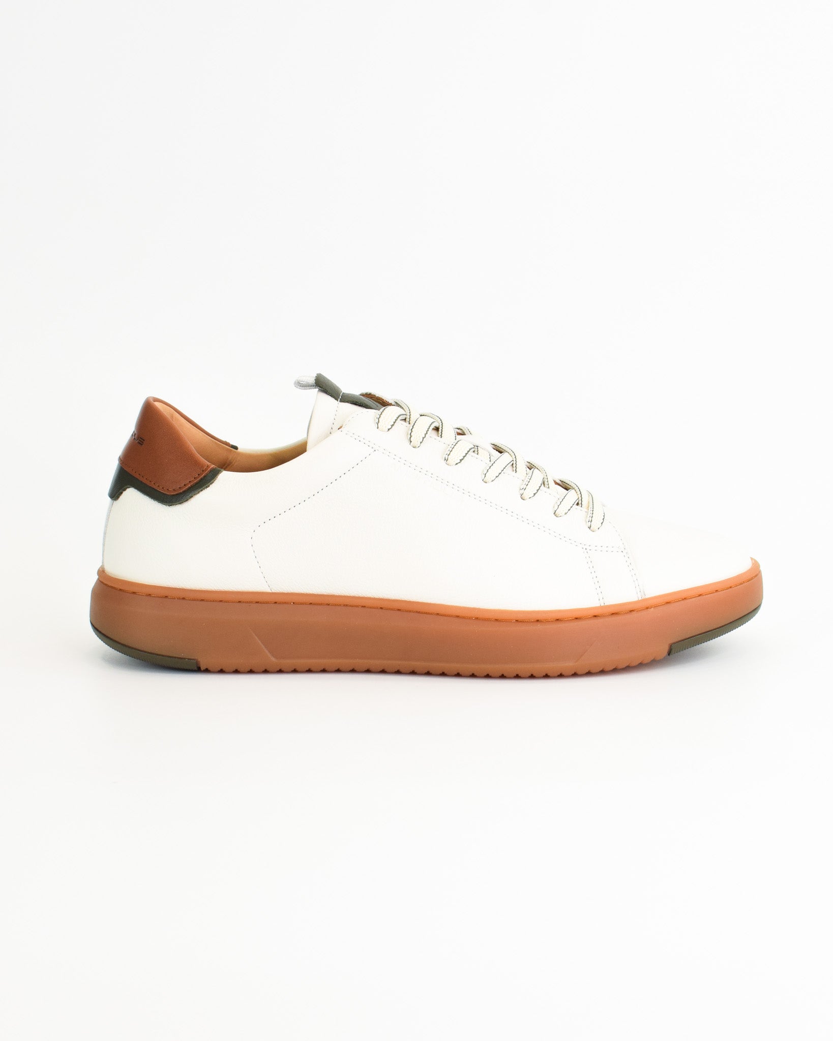 Sneaker Aktif
