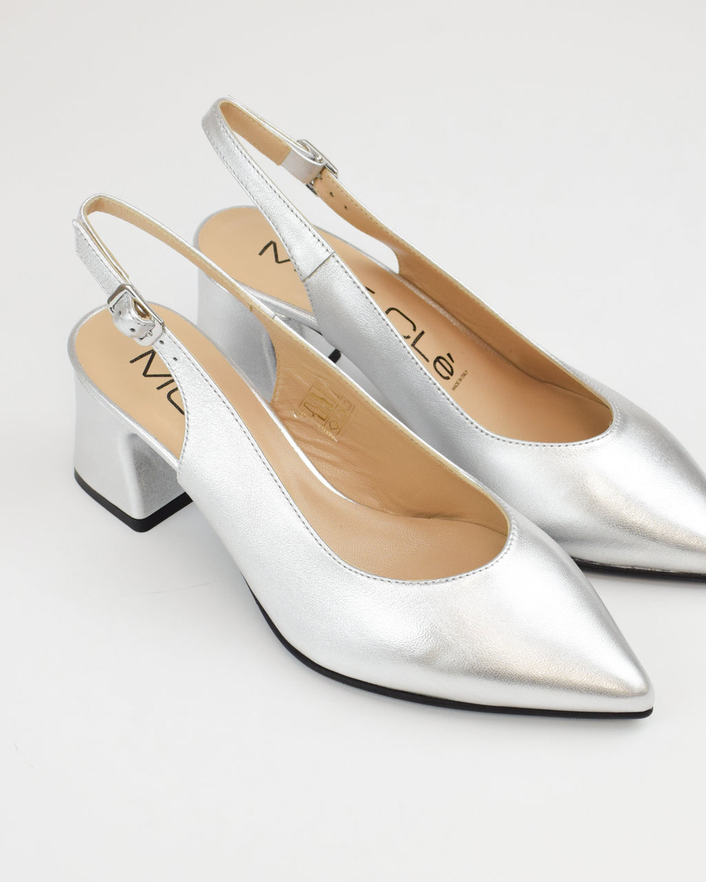 Slingback in pelle laminata