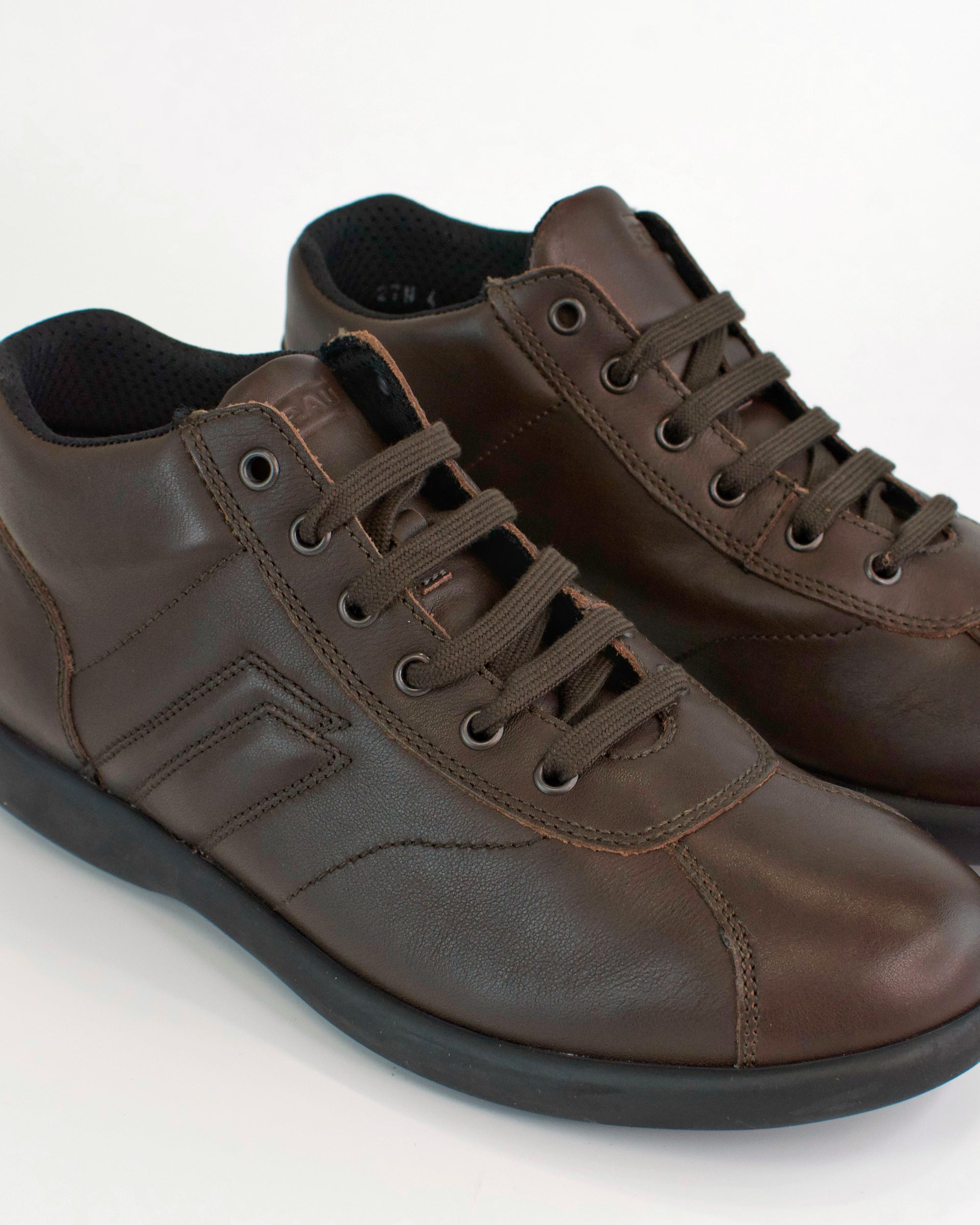 Sneaker casual alta in pelle
