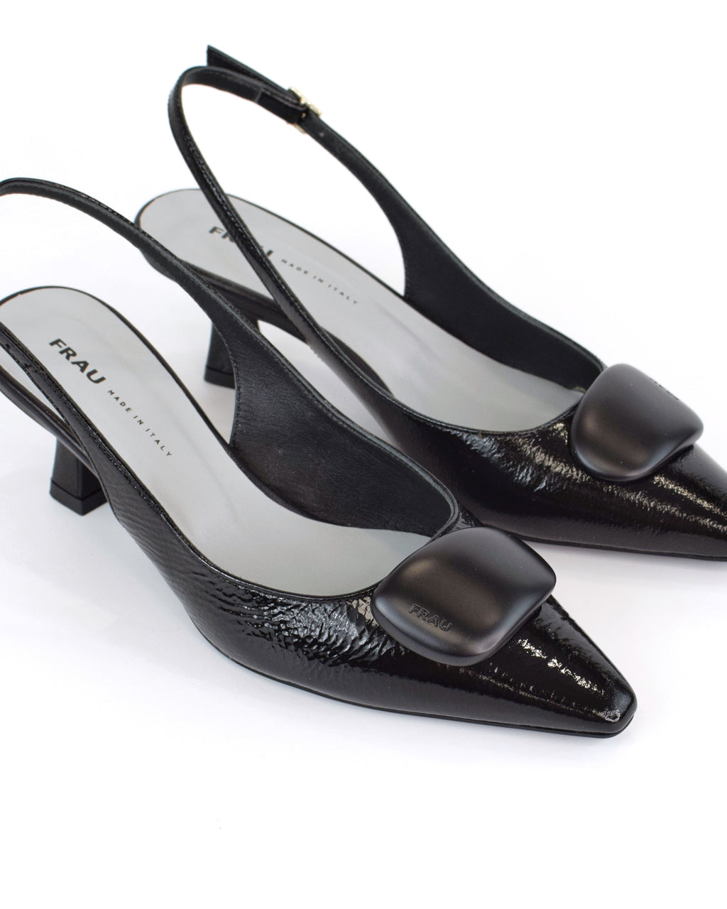 Slingback in Vernice con Accessorio