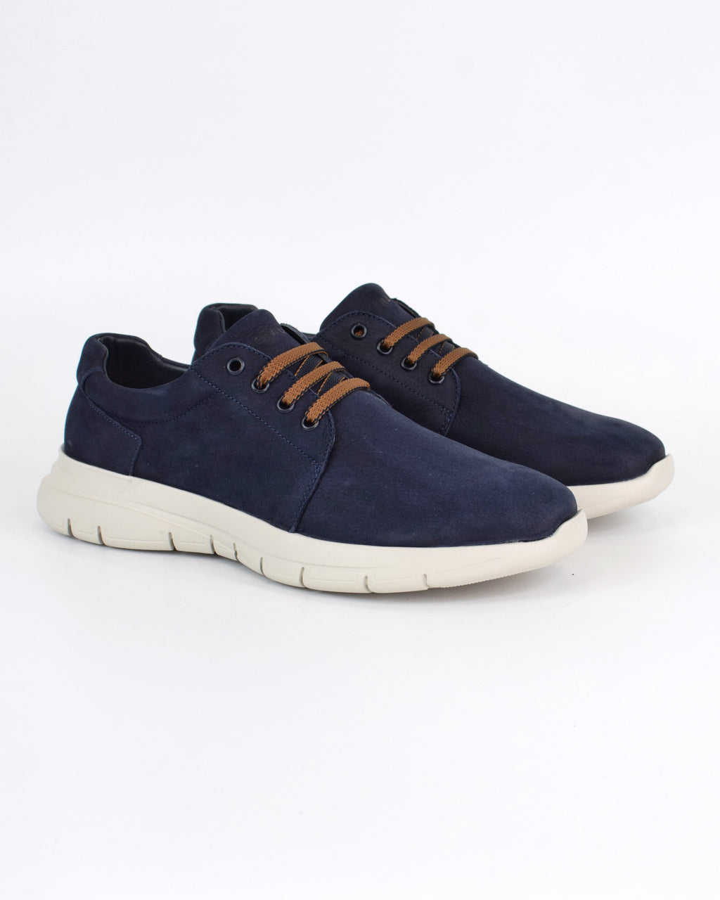 Sneaker XL in Nabuk Punzonato