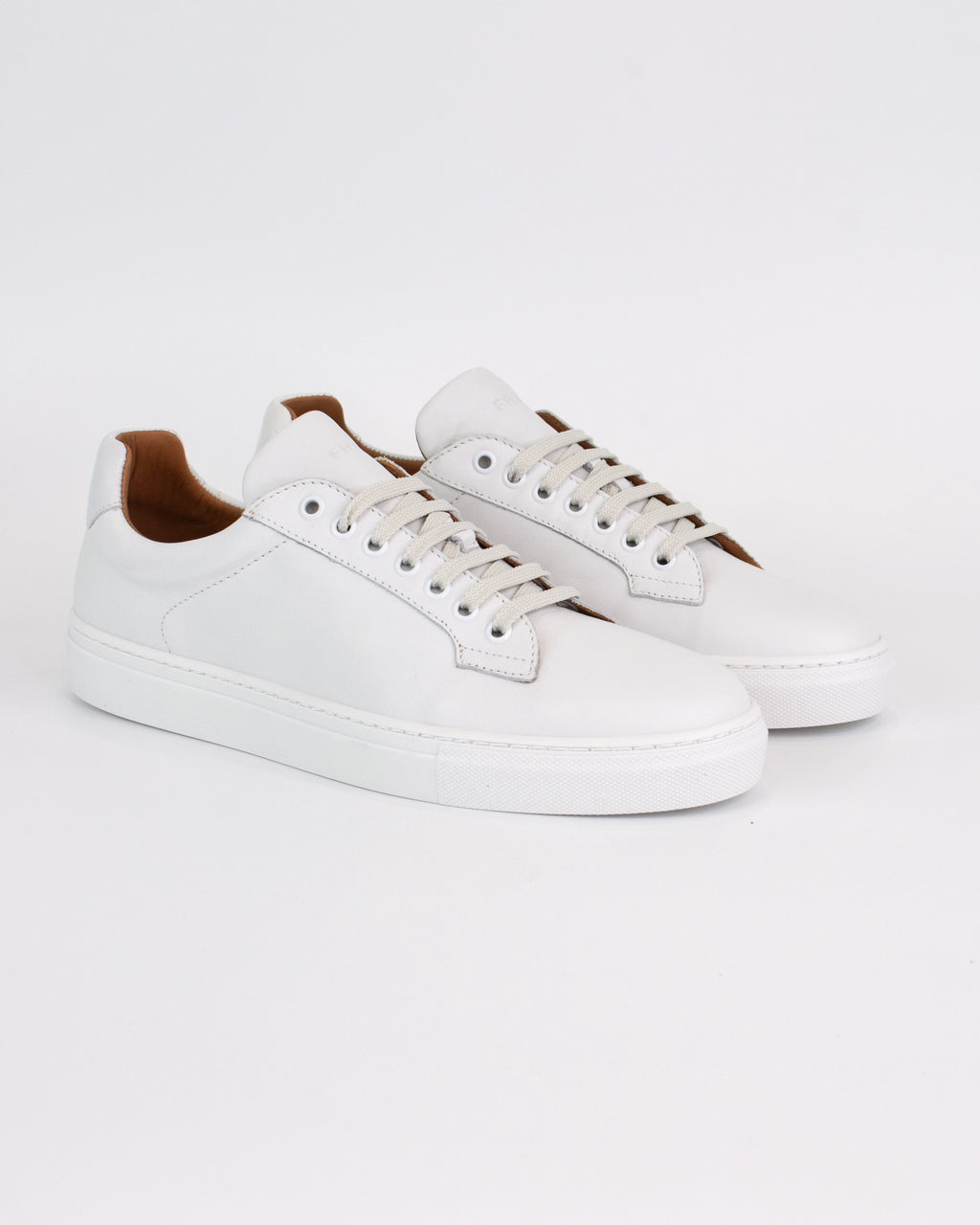 Sneaker Basic in Pelle