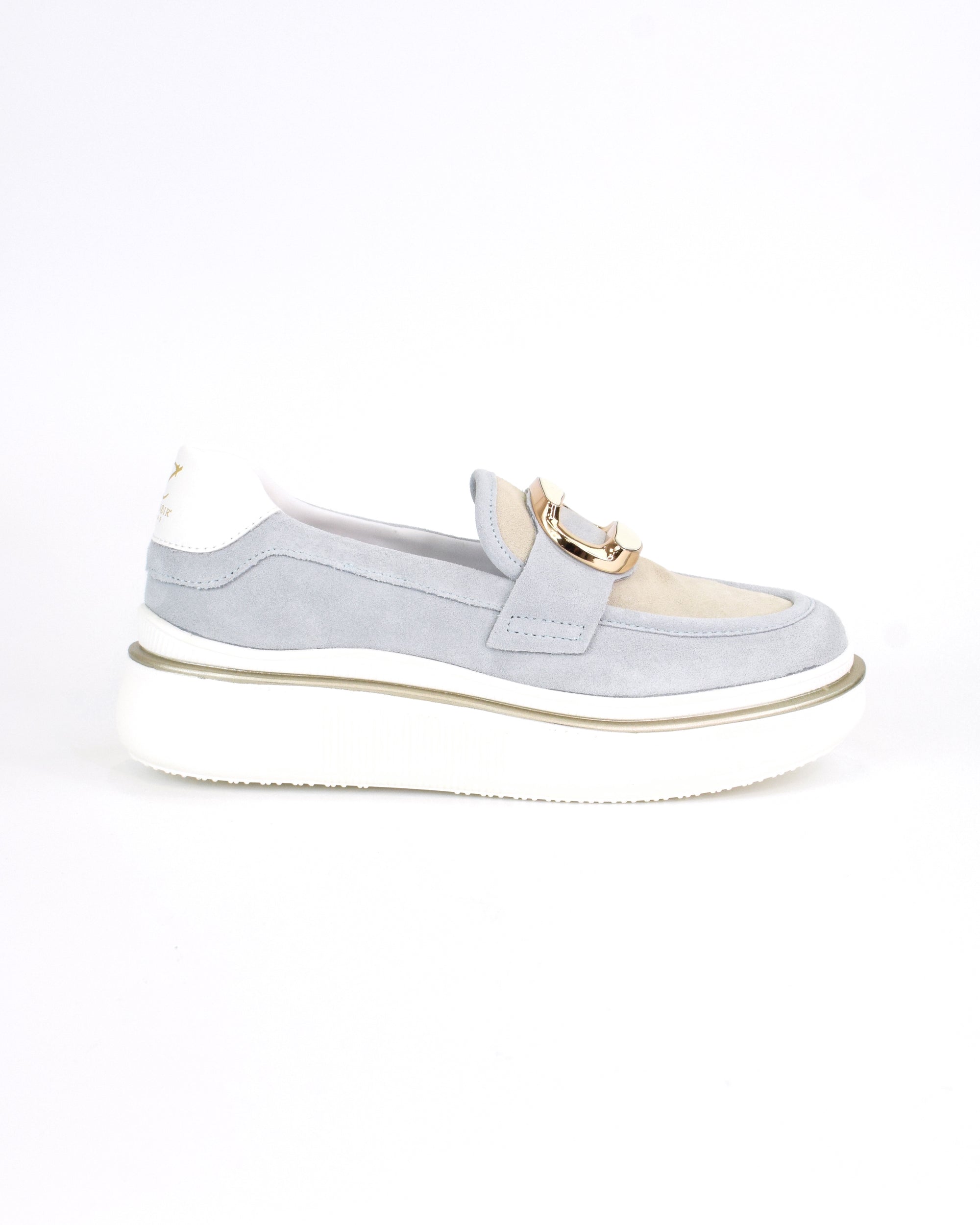 Mocassino in pelle scamosciata con accessorio smaltato