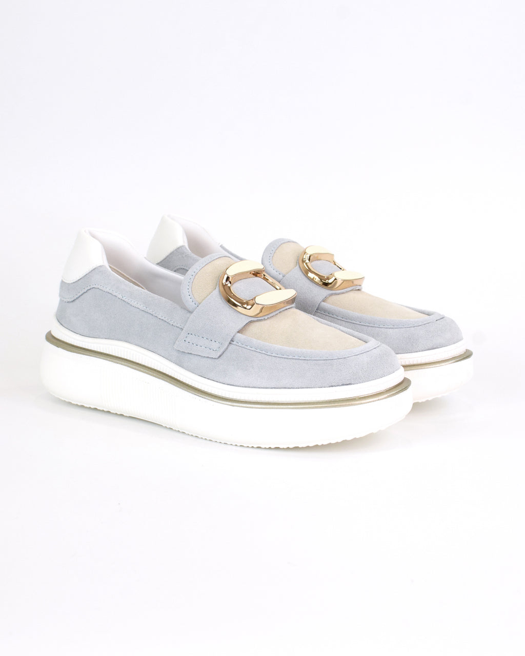 Mocassino in pelle scamosciata con accessorio smaltato