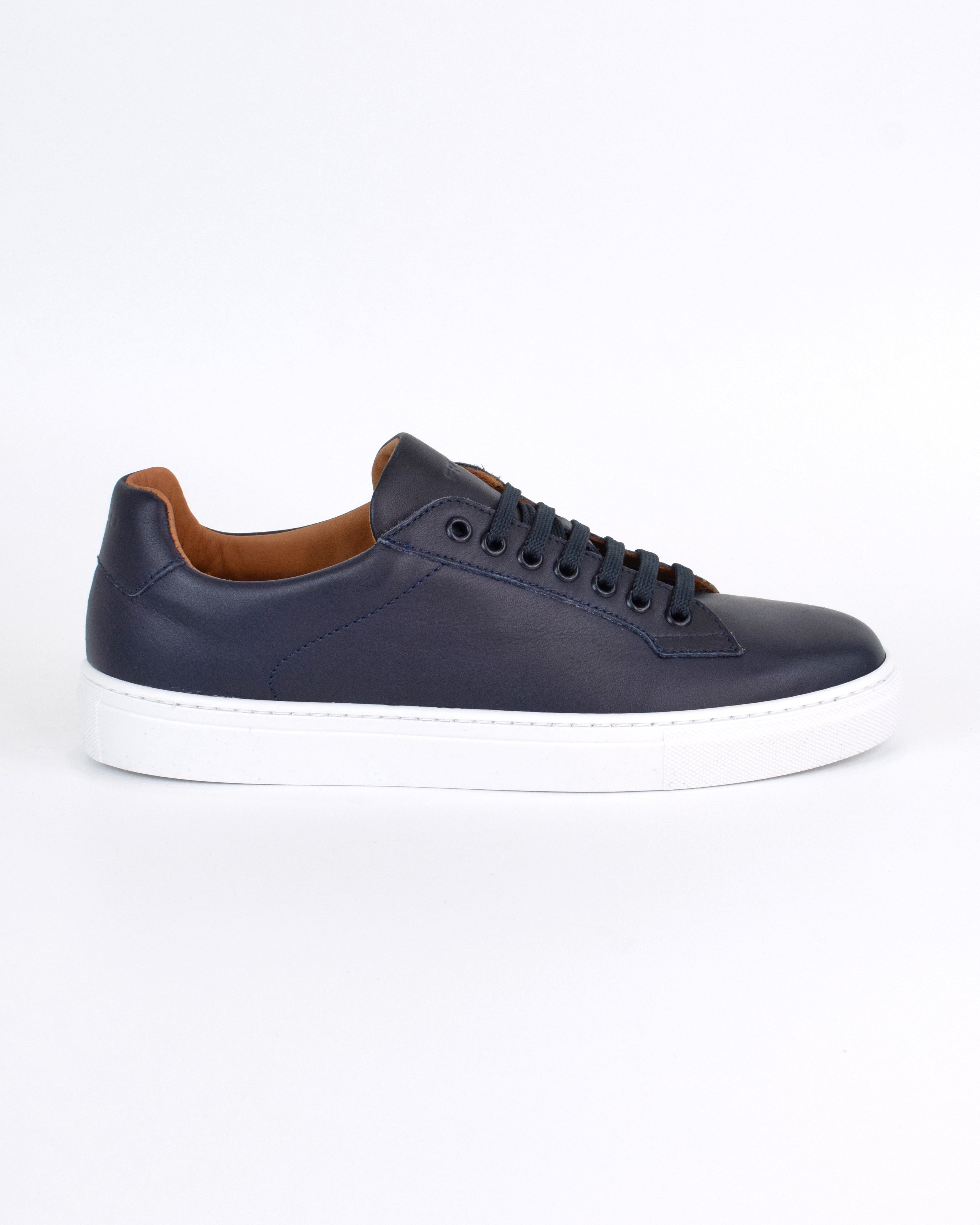 Sneaker Basic in Pelle