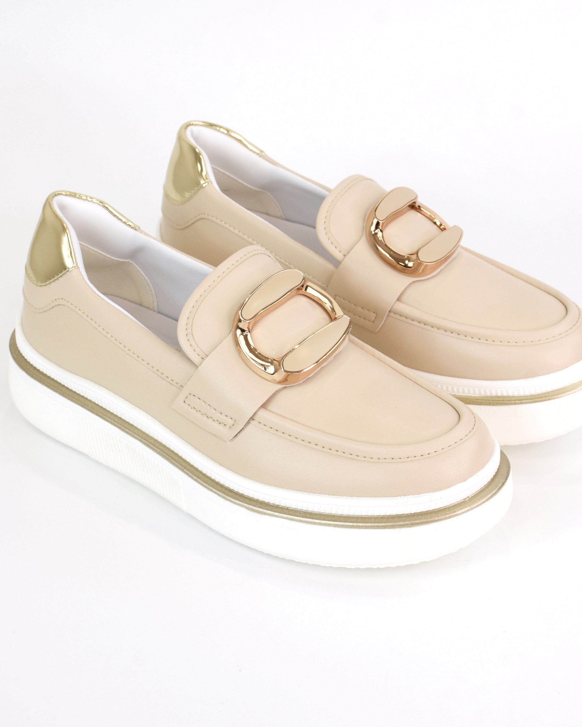 Mocassino in pelle con accessorio smaltato