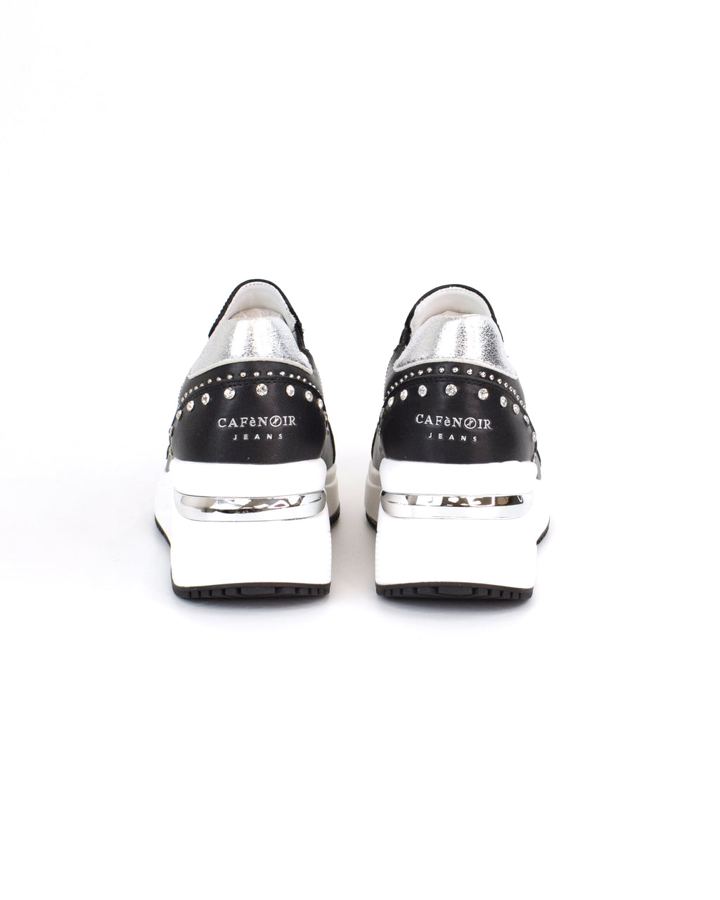 Sneaker slip-on con borchie e strass