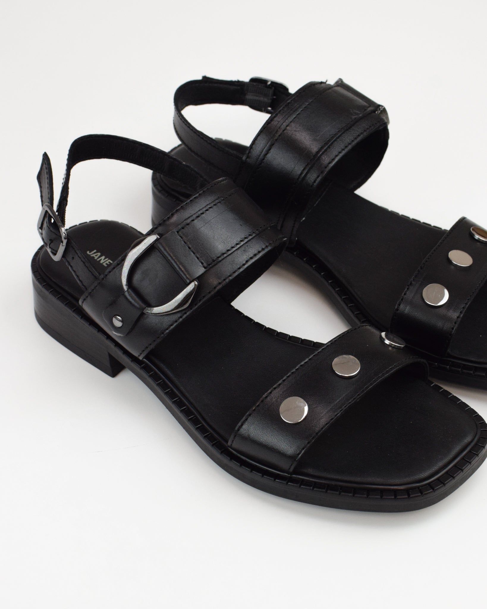 Sandalo basso in pelle