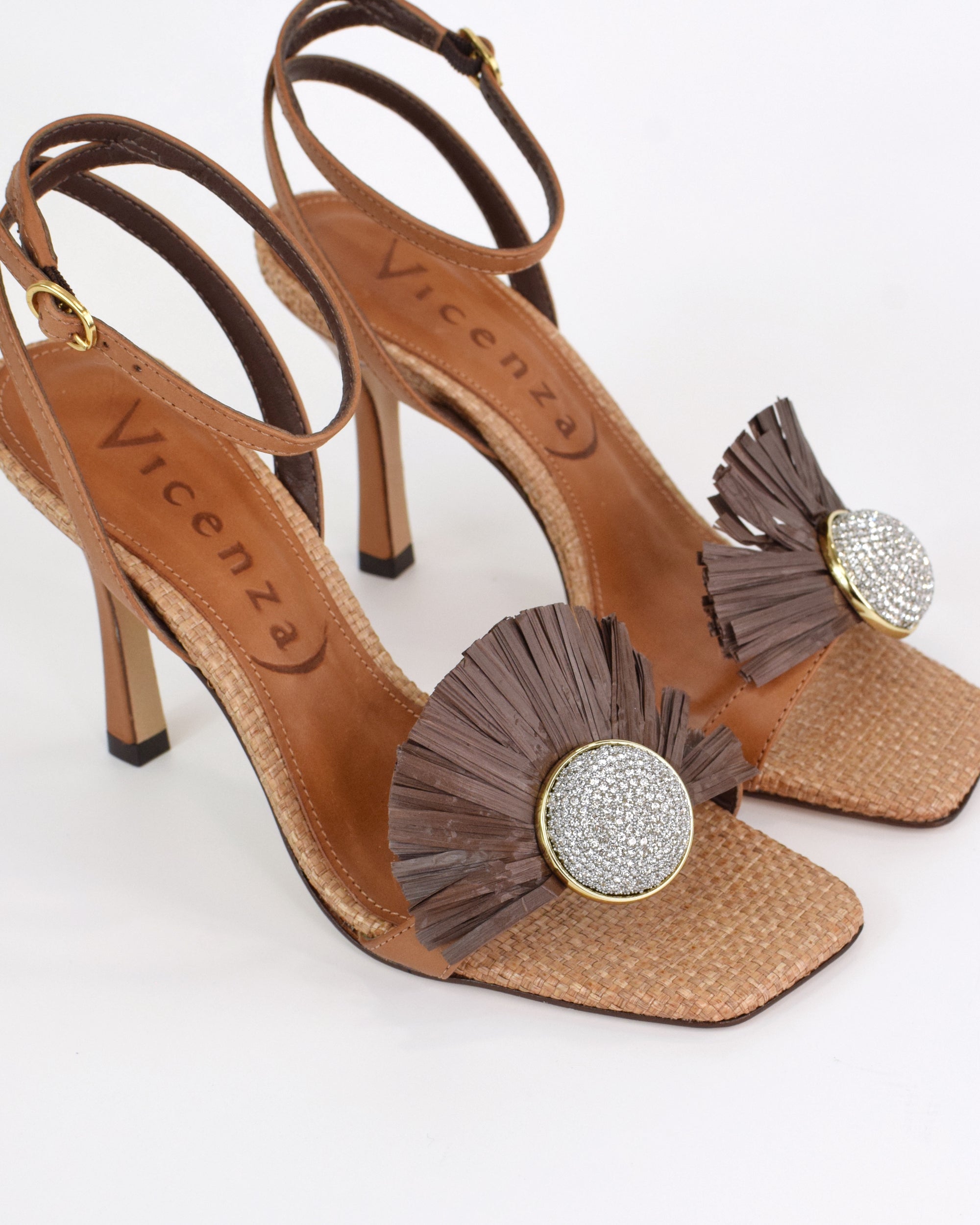 Sandalo con accessorio gioiello