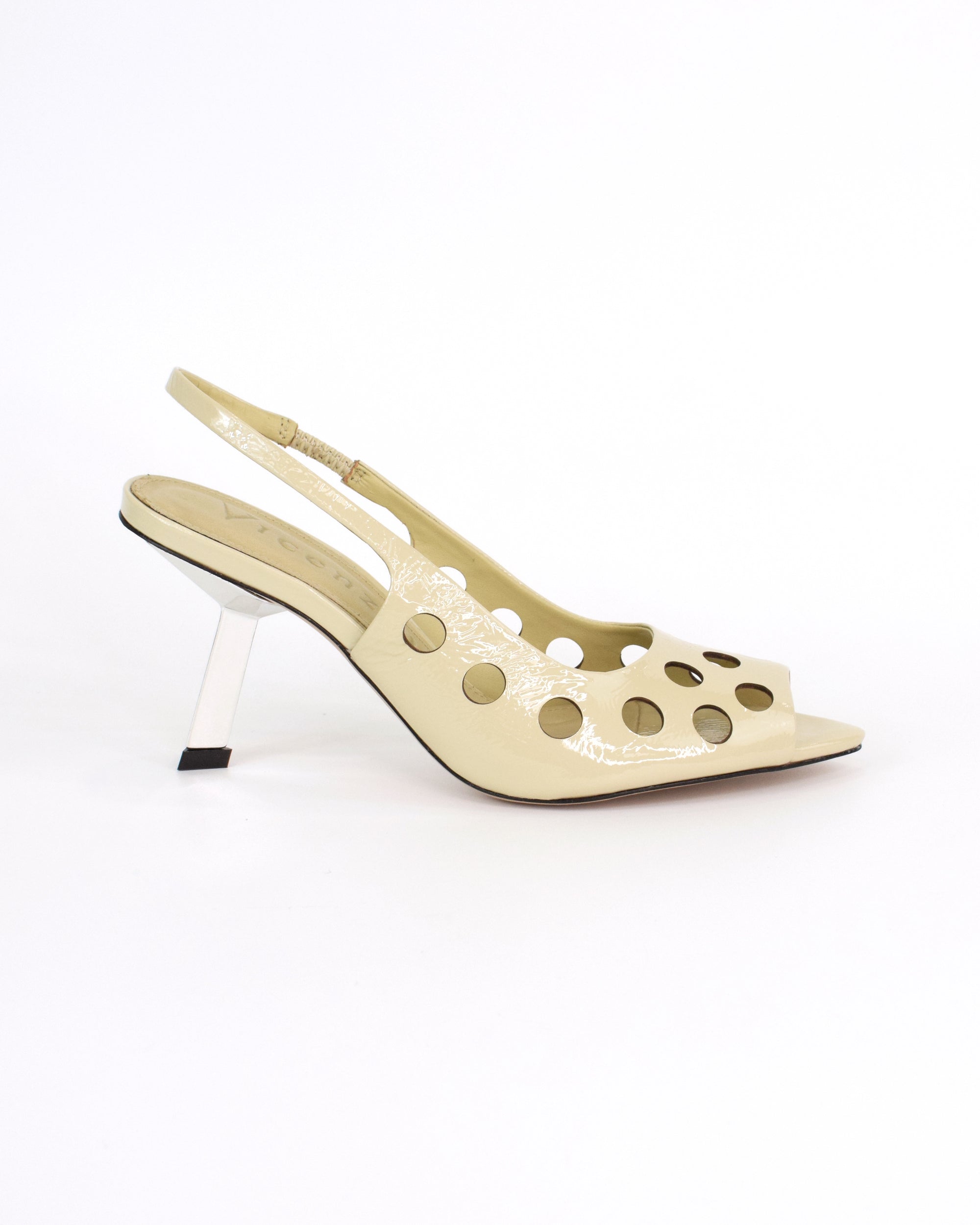 Slingback open toe traforata