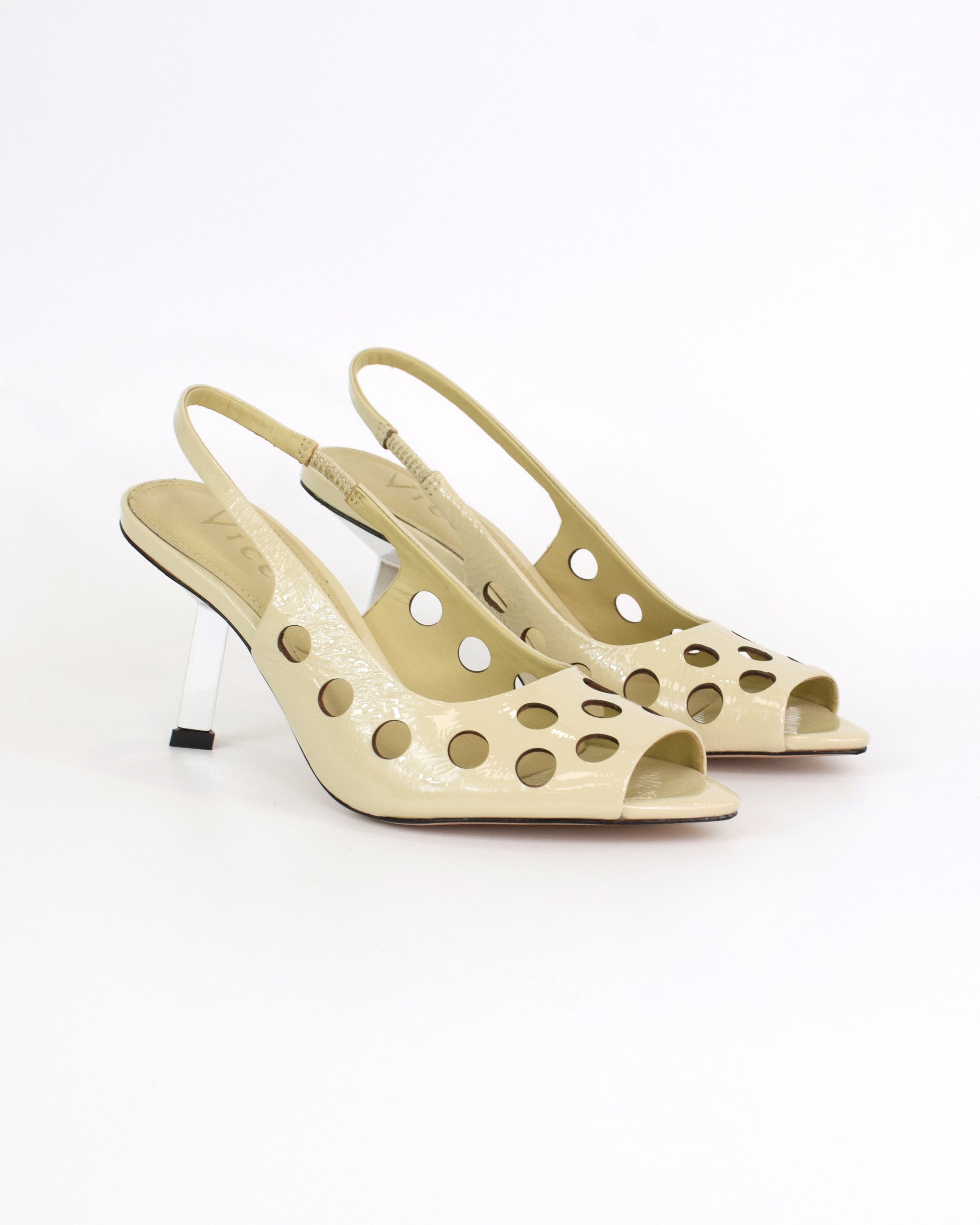 Slingback open toe traforata