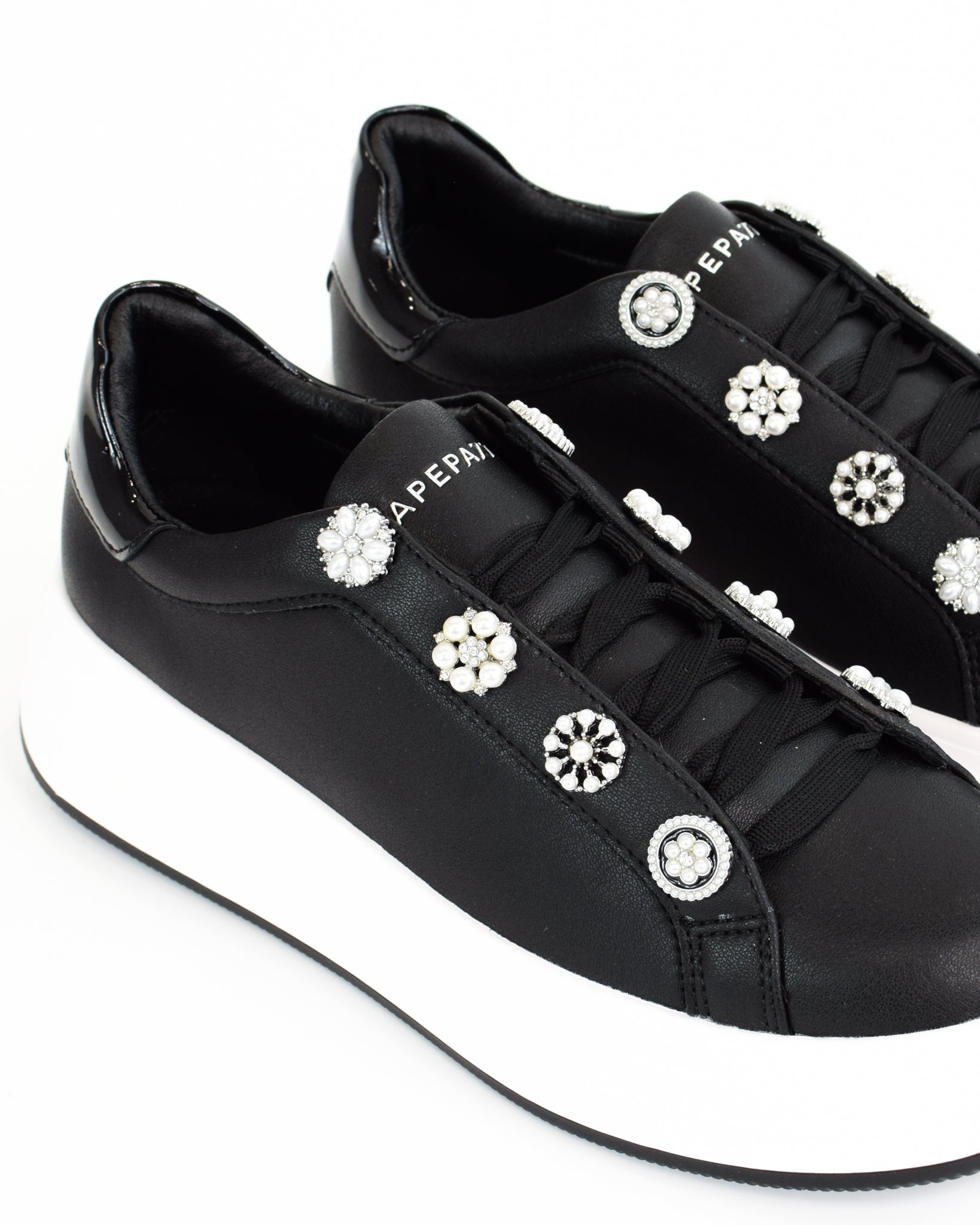 Sneaker Liliana in pelle