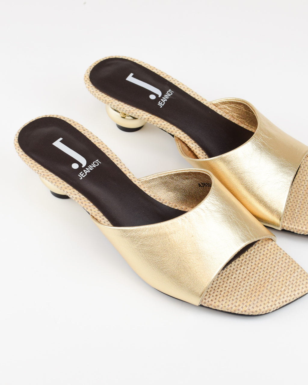 Sandalo Ball in pelle laminata