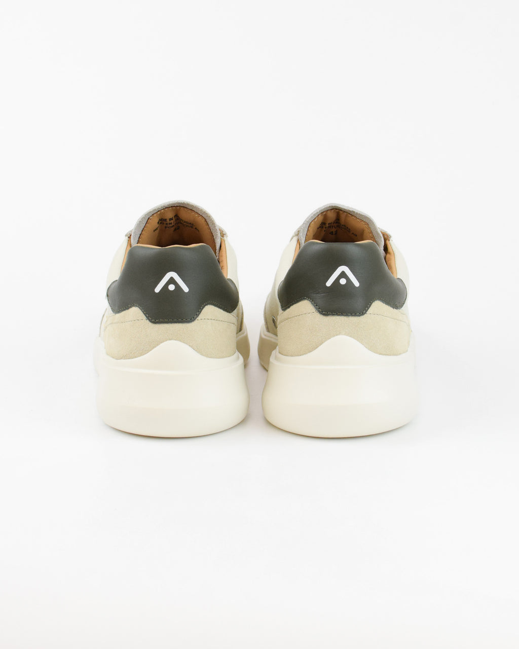 Sneaker Hover