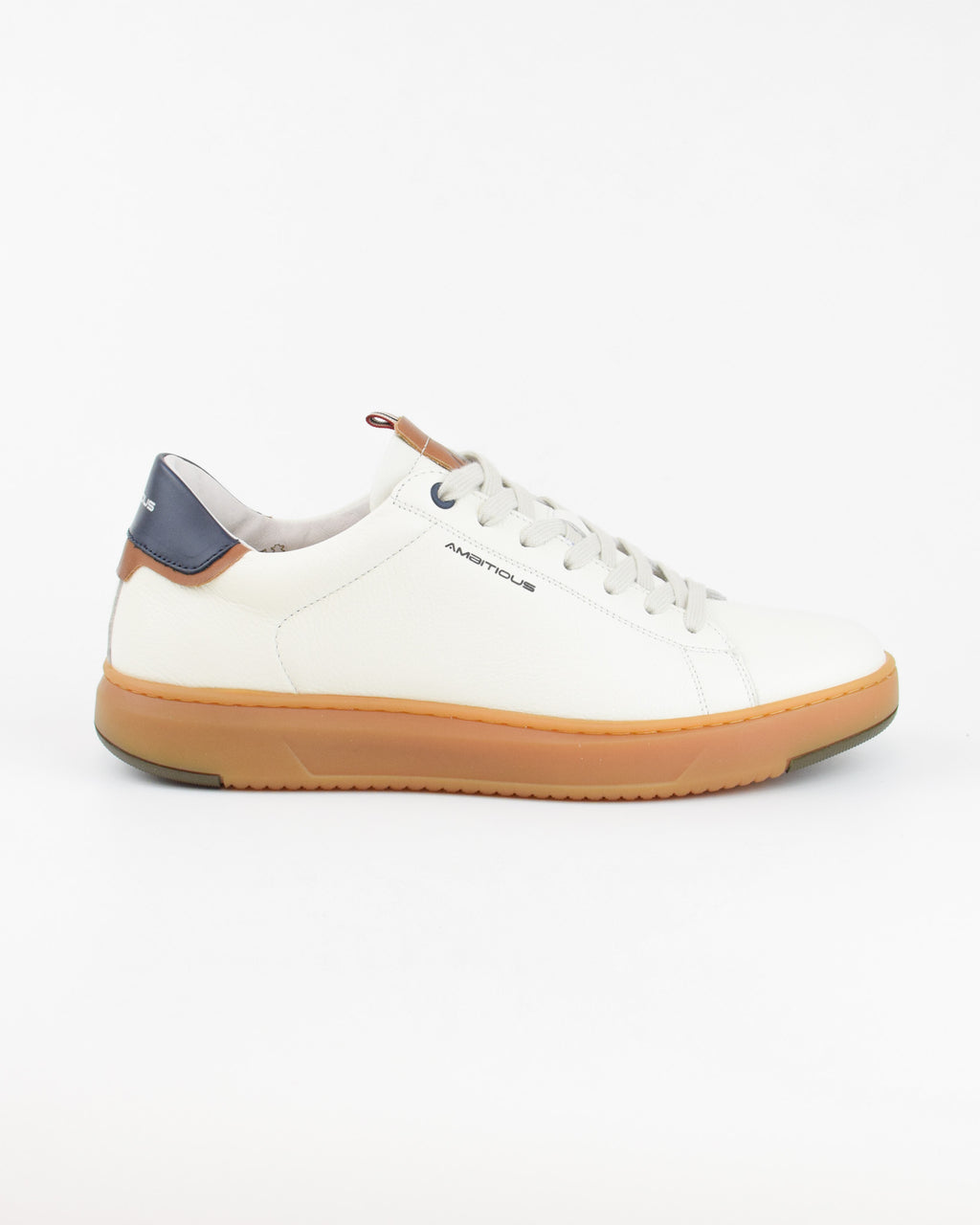 Sneaker Aktif