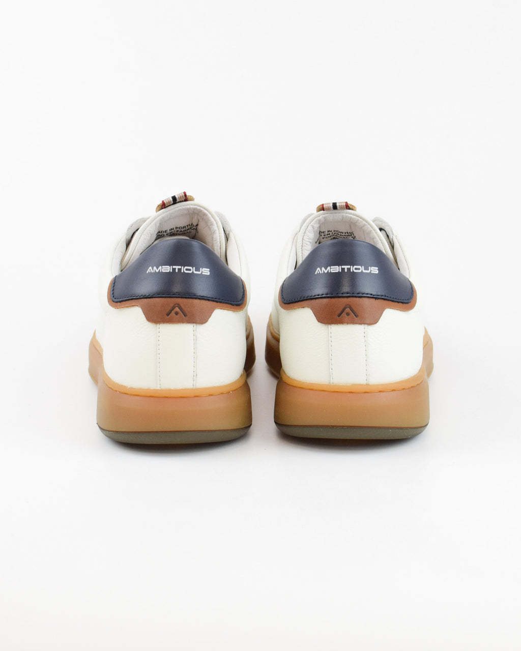 Sneaker Aktif