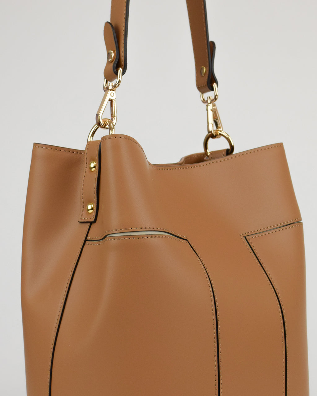 Borsa secchiello grande in pelle