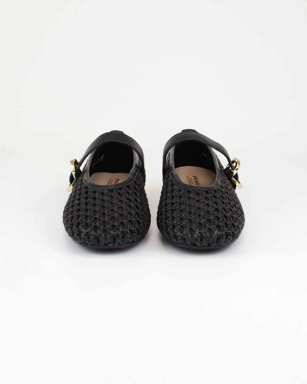 Ballerina in raffia