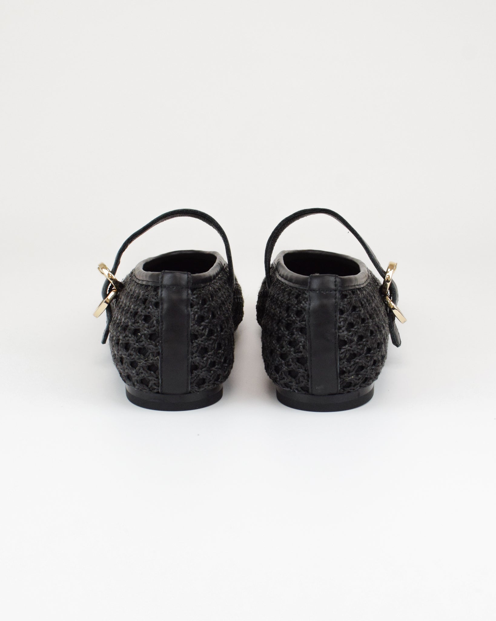 Ballerina in raffia
