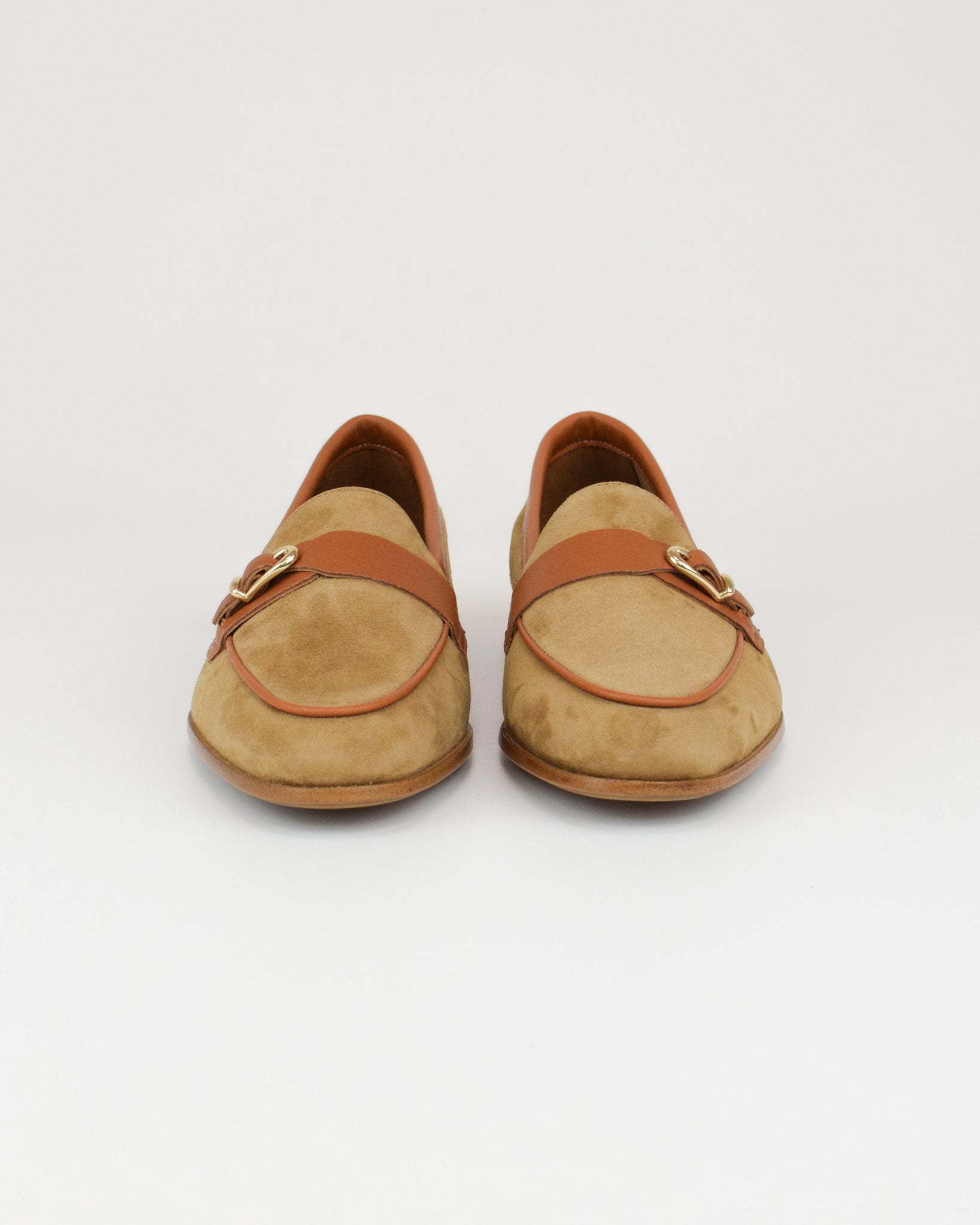 Mocassino in suede con dettagli in pelle