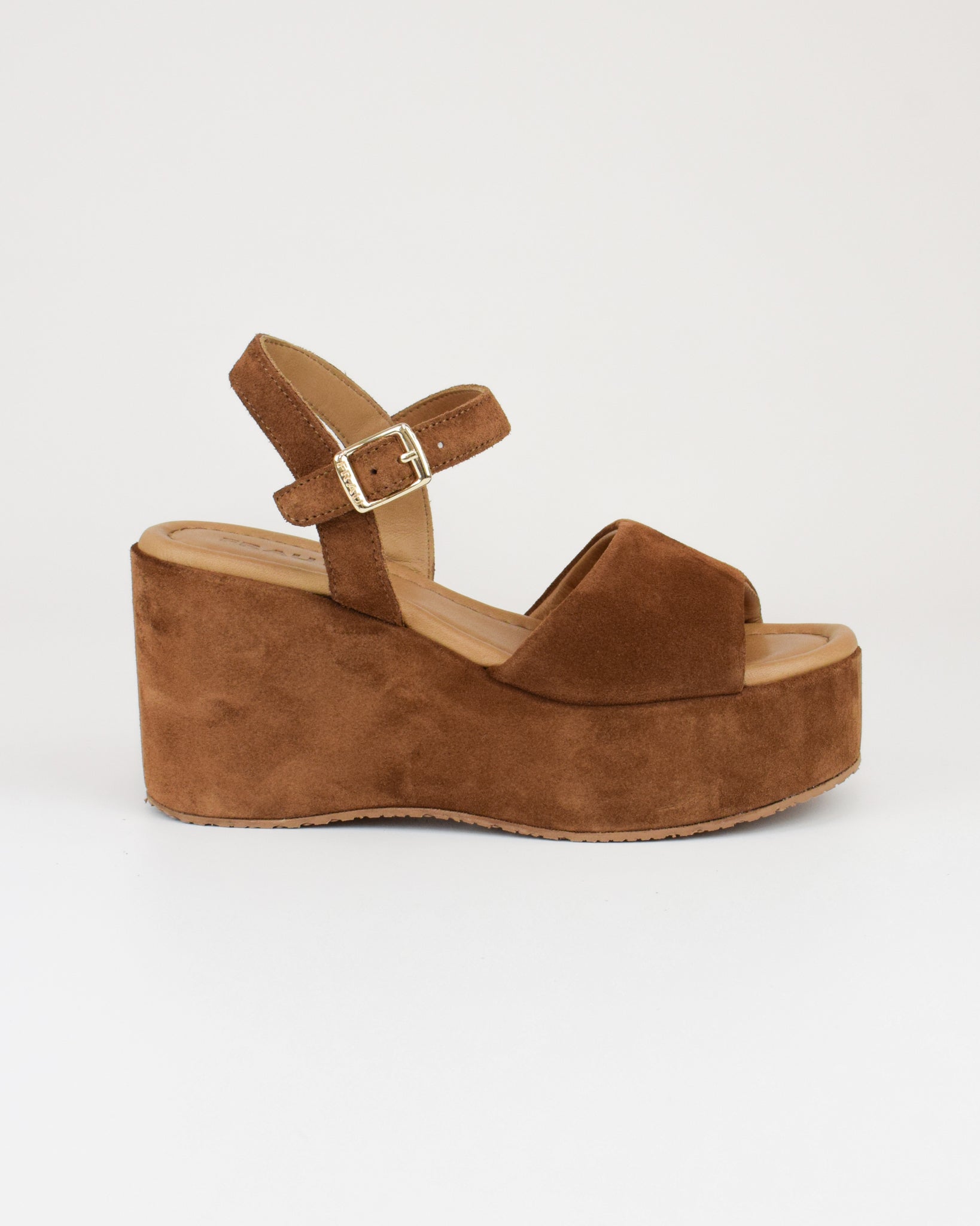 Sandalo con zeppa in pelle scamosciata