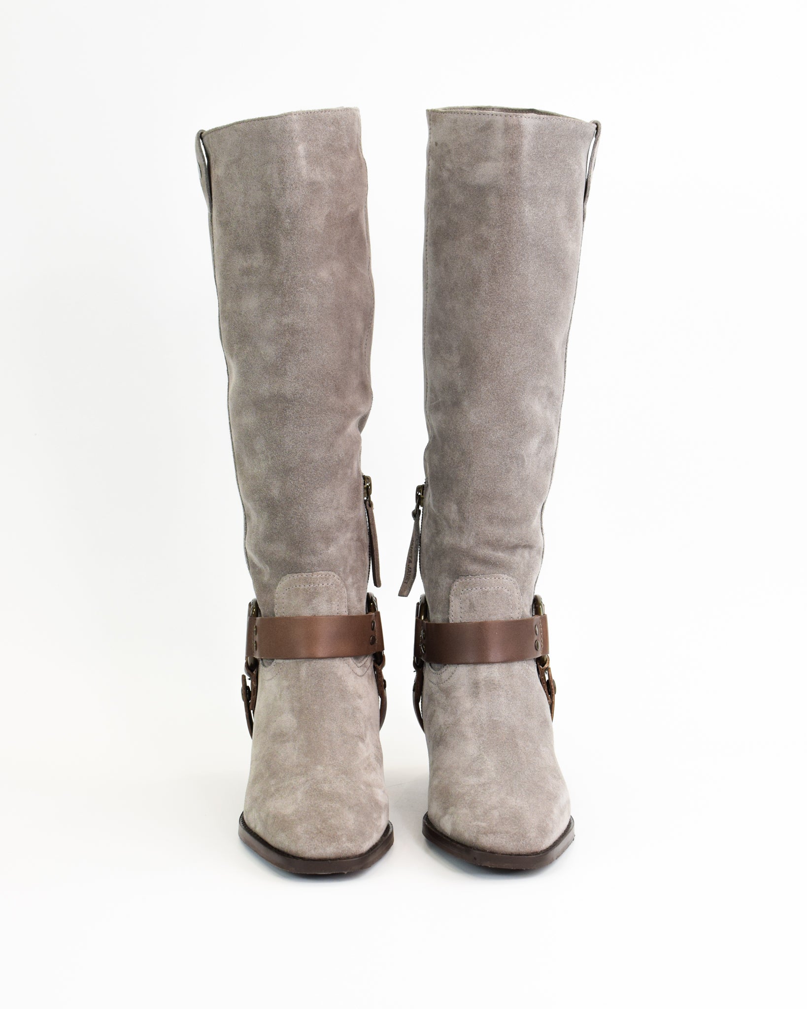 Stivale in pelle scamosciata con dettagli