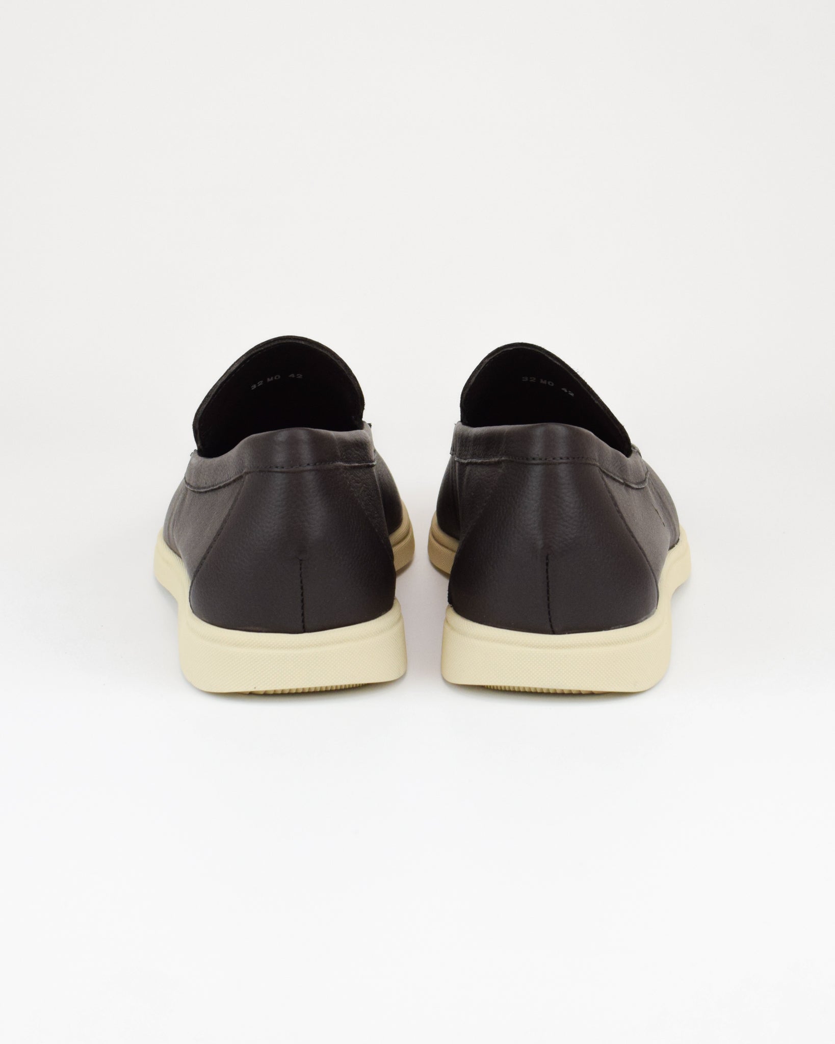 Slip on in pelle