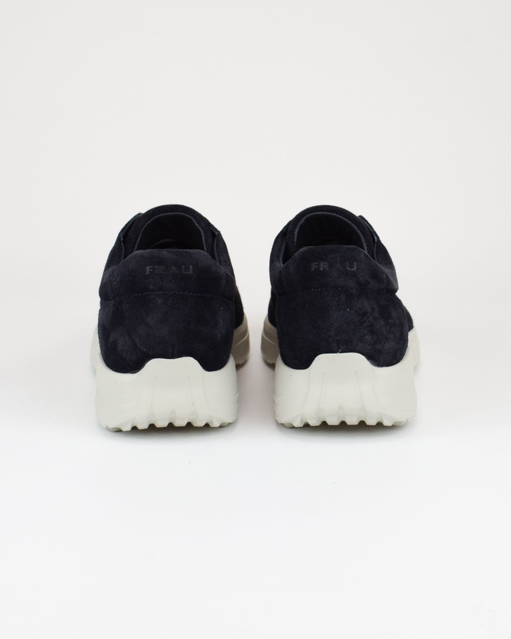 Sneaker in camoscio extalight