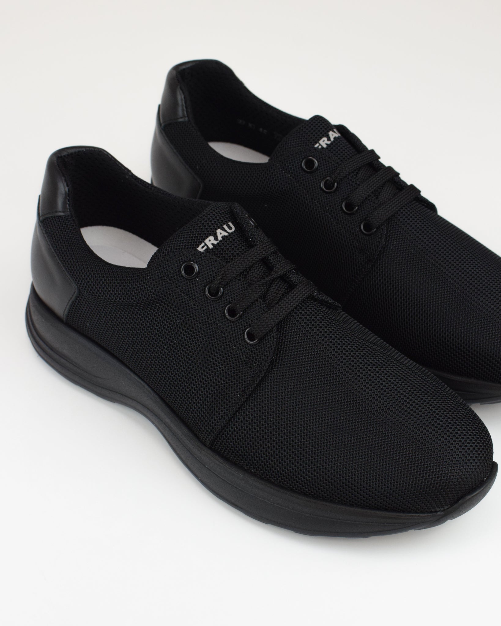 Sneaker in tessuto extralight