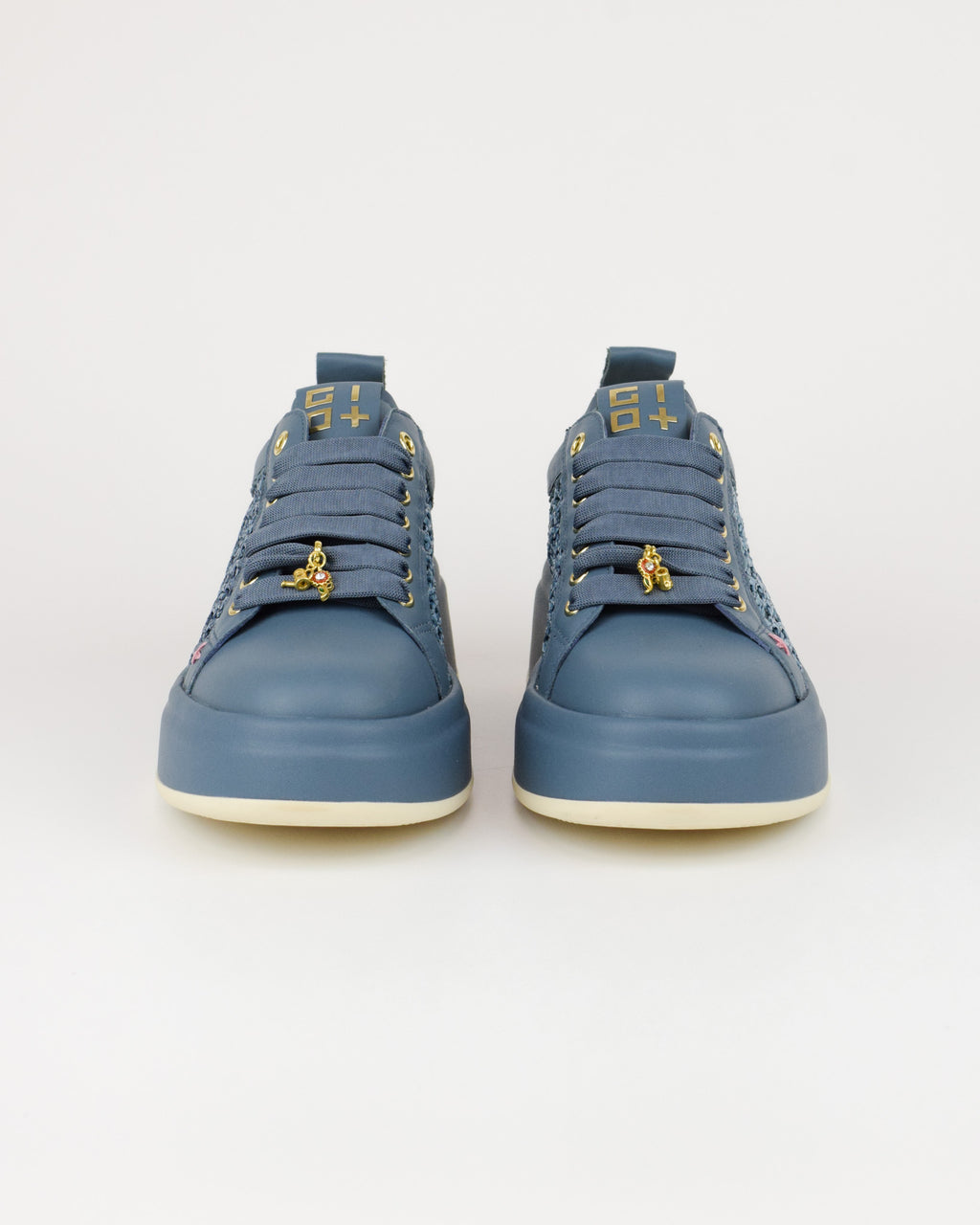 Sneaker in pelle e rafia