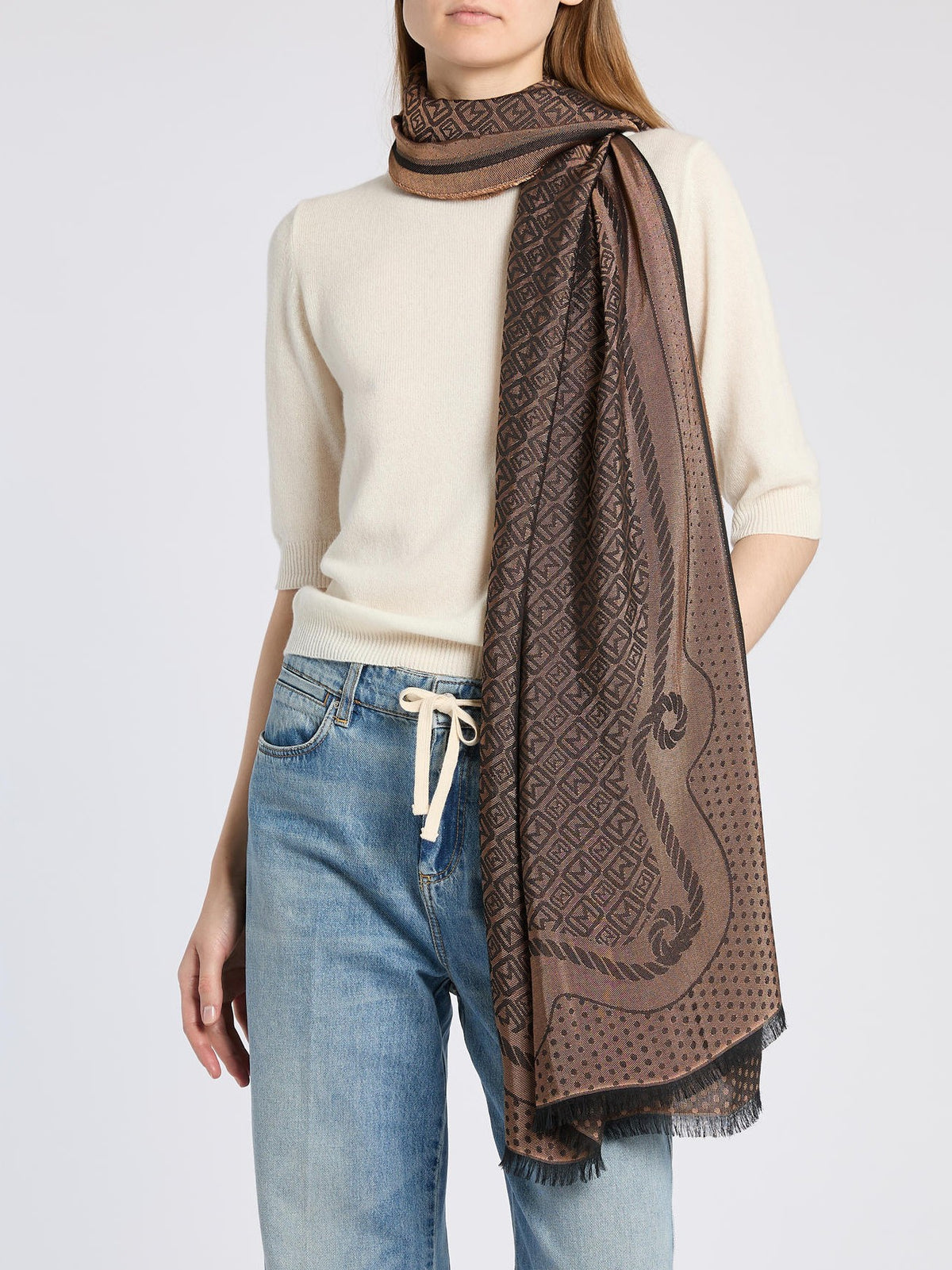 Stola jacquard con motivo monogram Mlaodissea