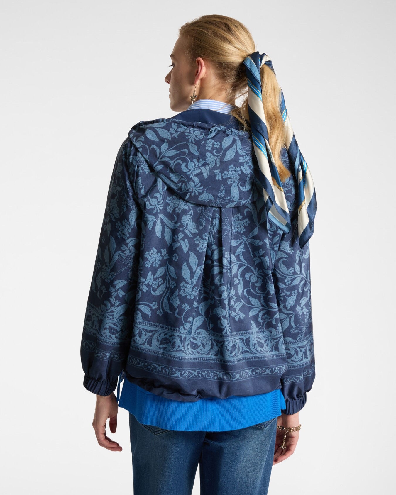 Wind jacket reversibile